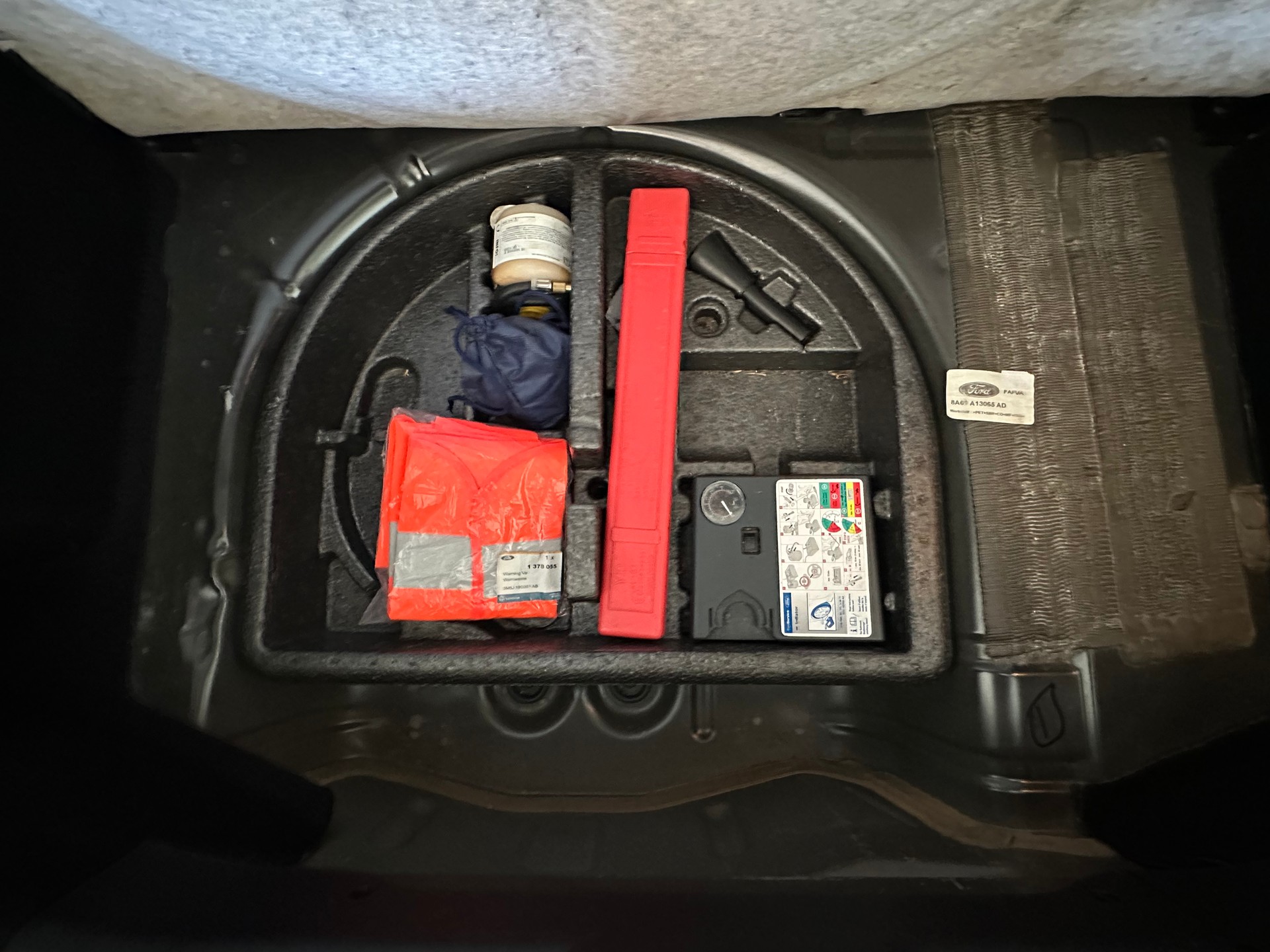 FORD Fiesta 1.6 16V Titanium-image-26