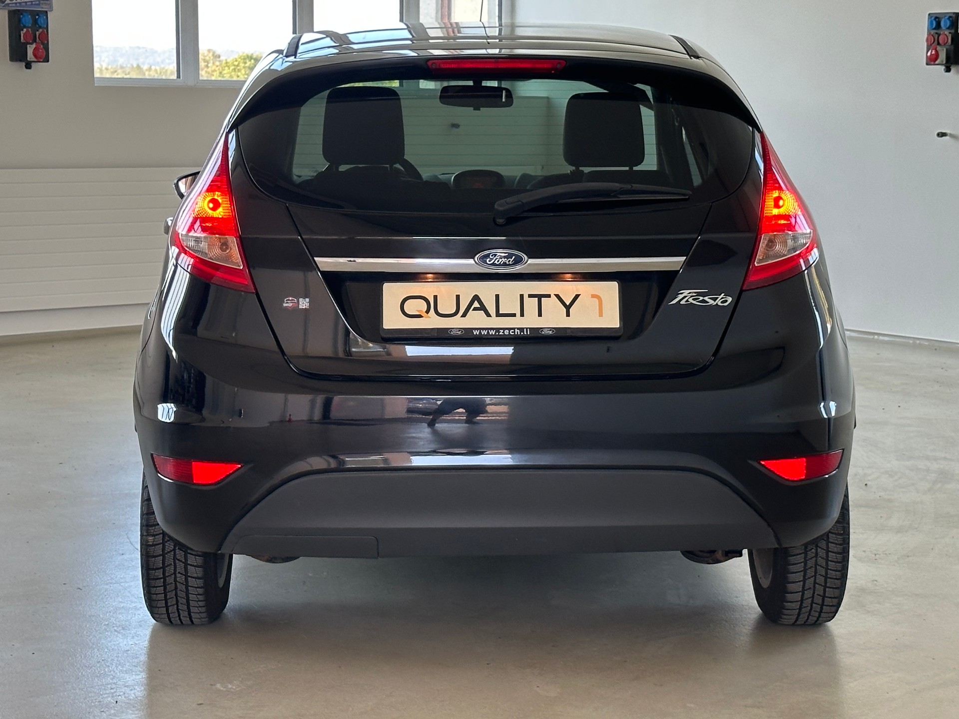 FORD Fiesta 1.6 16V Titanium-image-19
