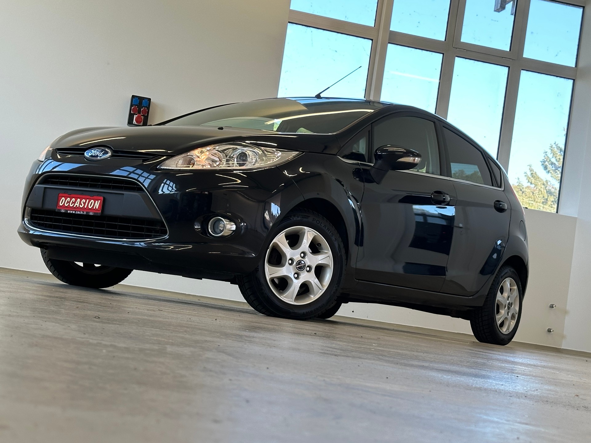 FORD Fiesta 1.6 16V Titanium-image-8