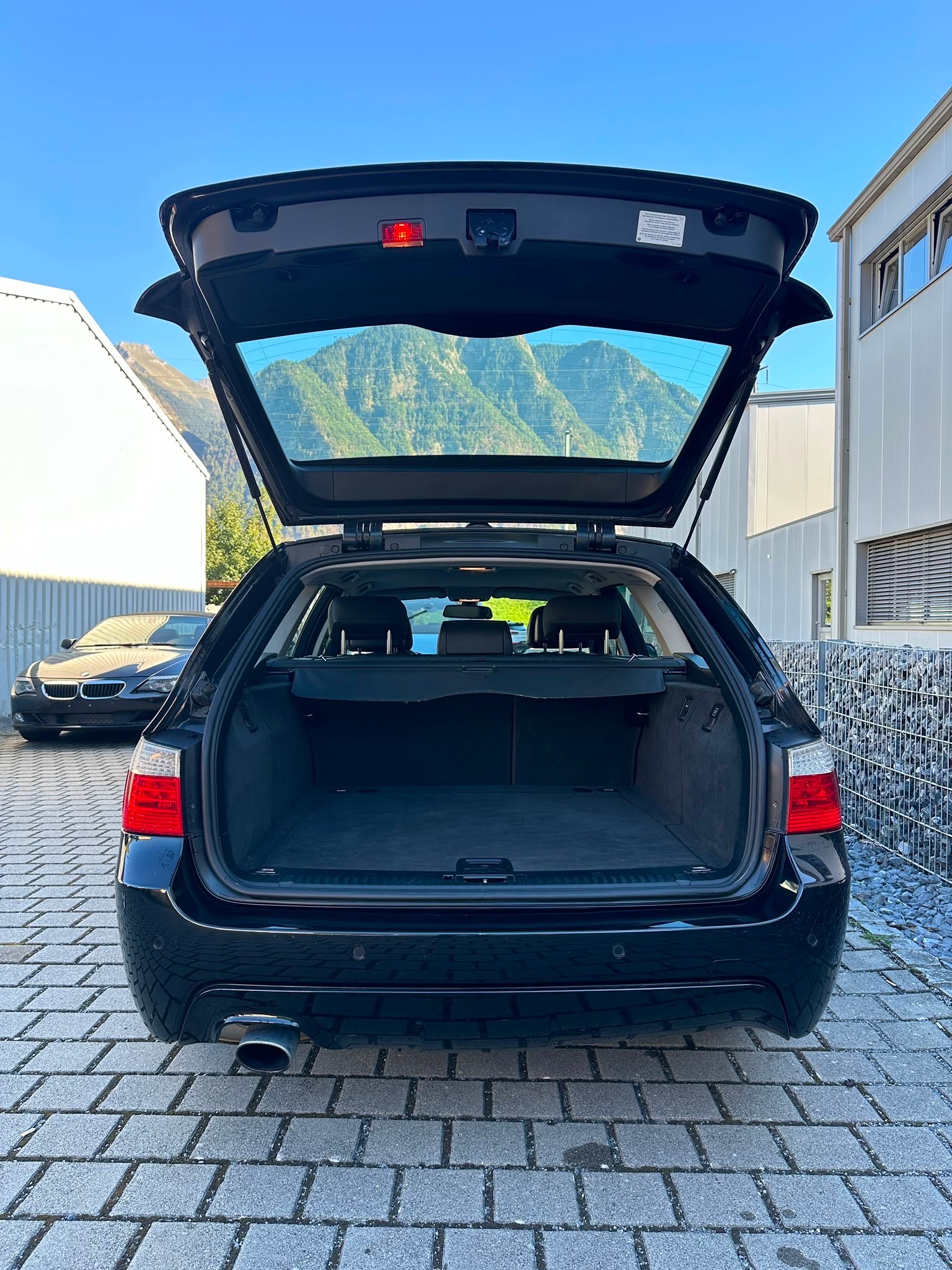 BMW 520d Touring Steptronic-image-13
