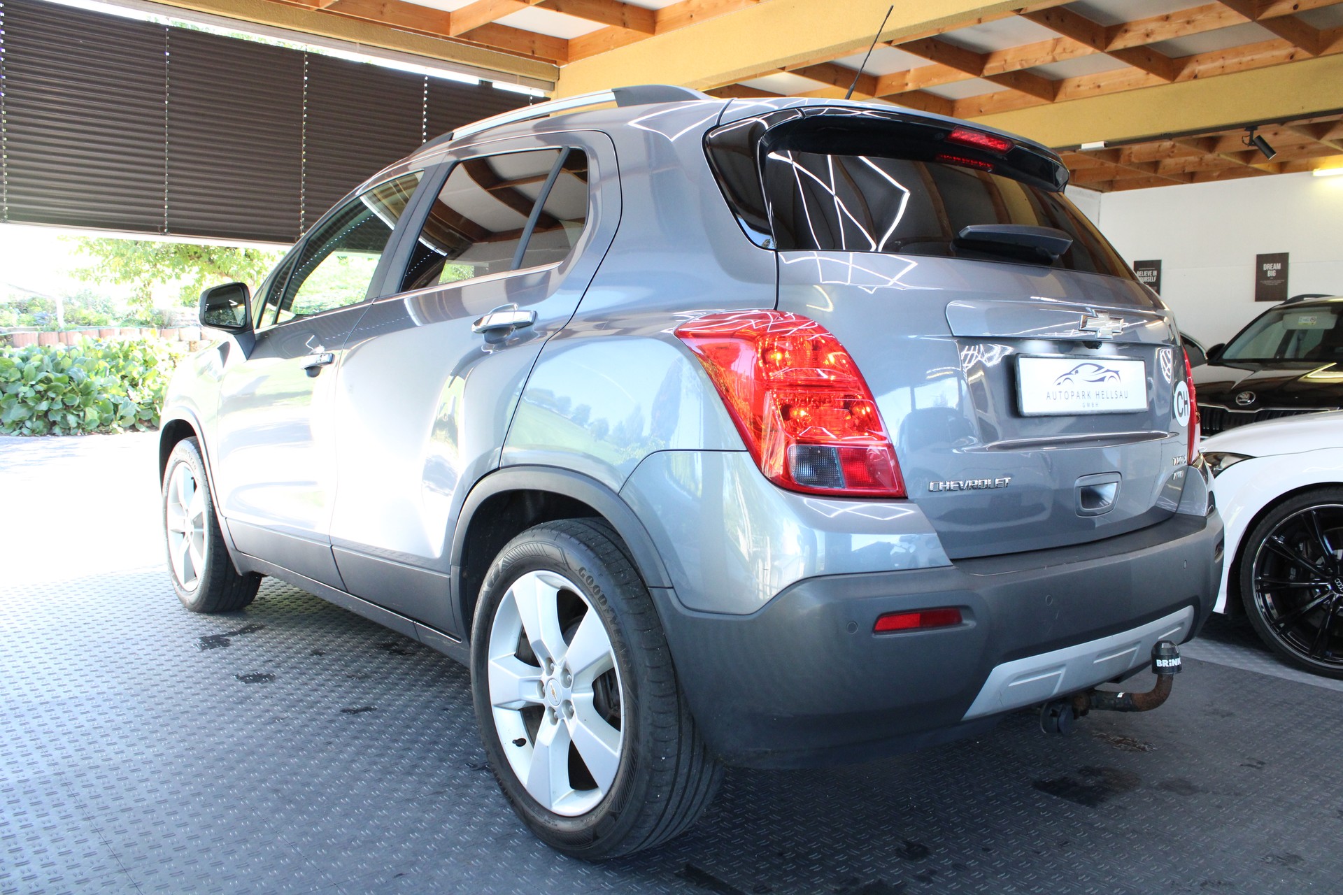 CHEVROLET Trax 1.7 VCDi LT 4WD-image-4