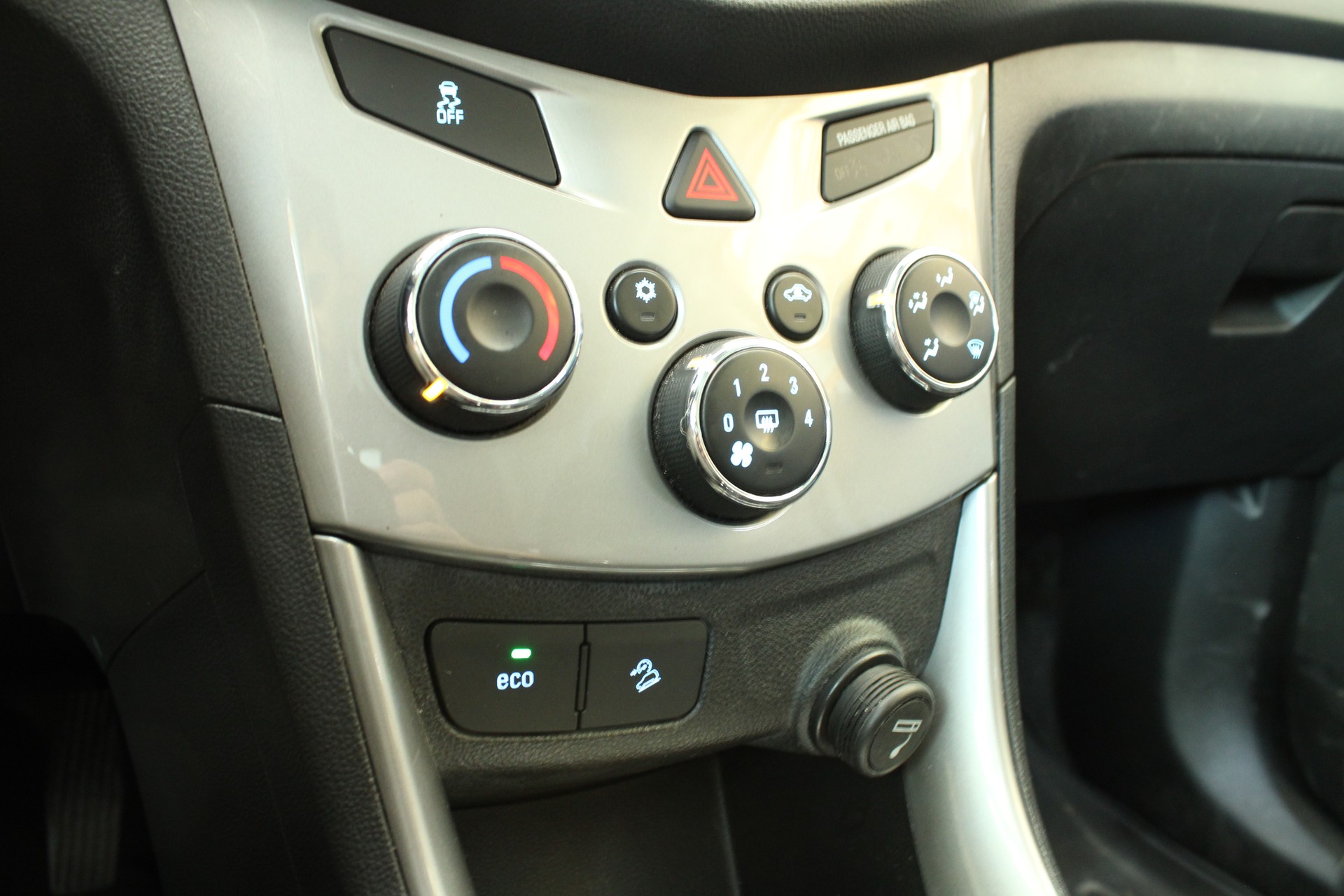 CHEVROLET Trax 1.7 VCDi LT 4WD-image-9