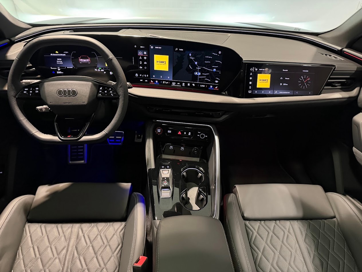 AUDI SQ5 TFSI quattro S-tronic-image-11