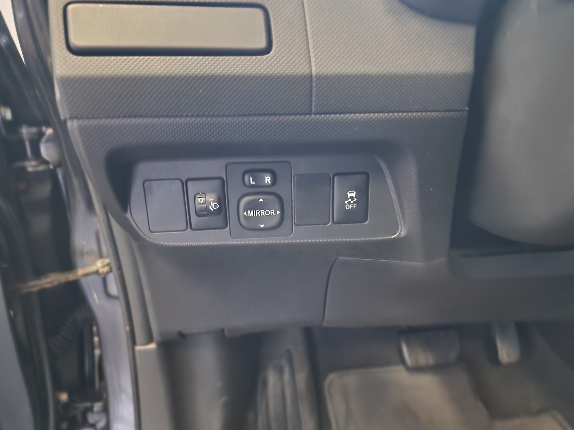 TOYOTA Auris 1.6 Linea Luna MultiMode 12Mt Gara MFK Neu-image-18