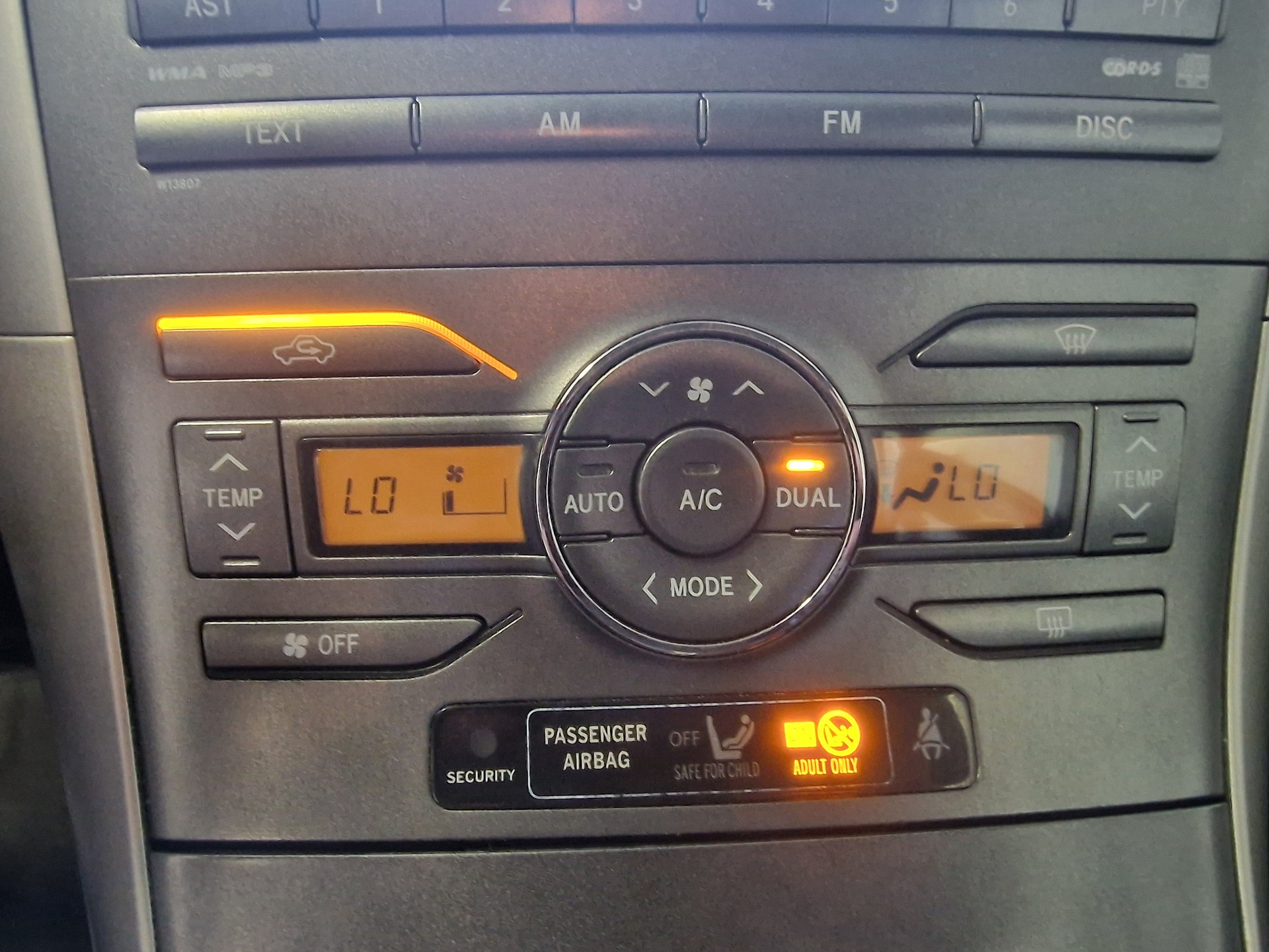 TOYOTA Auris 1.6 Linea Luna MultiMode 12Mt Gara MFK Neu-image-11