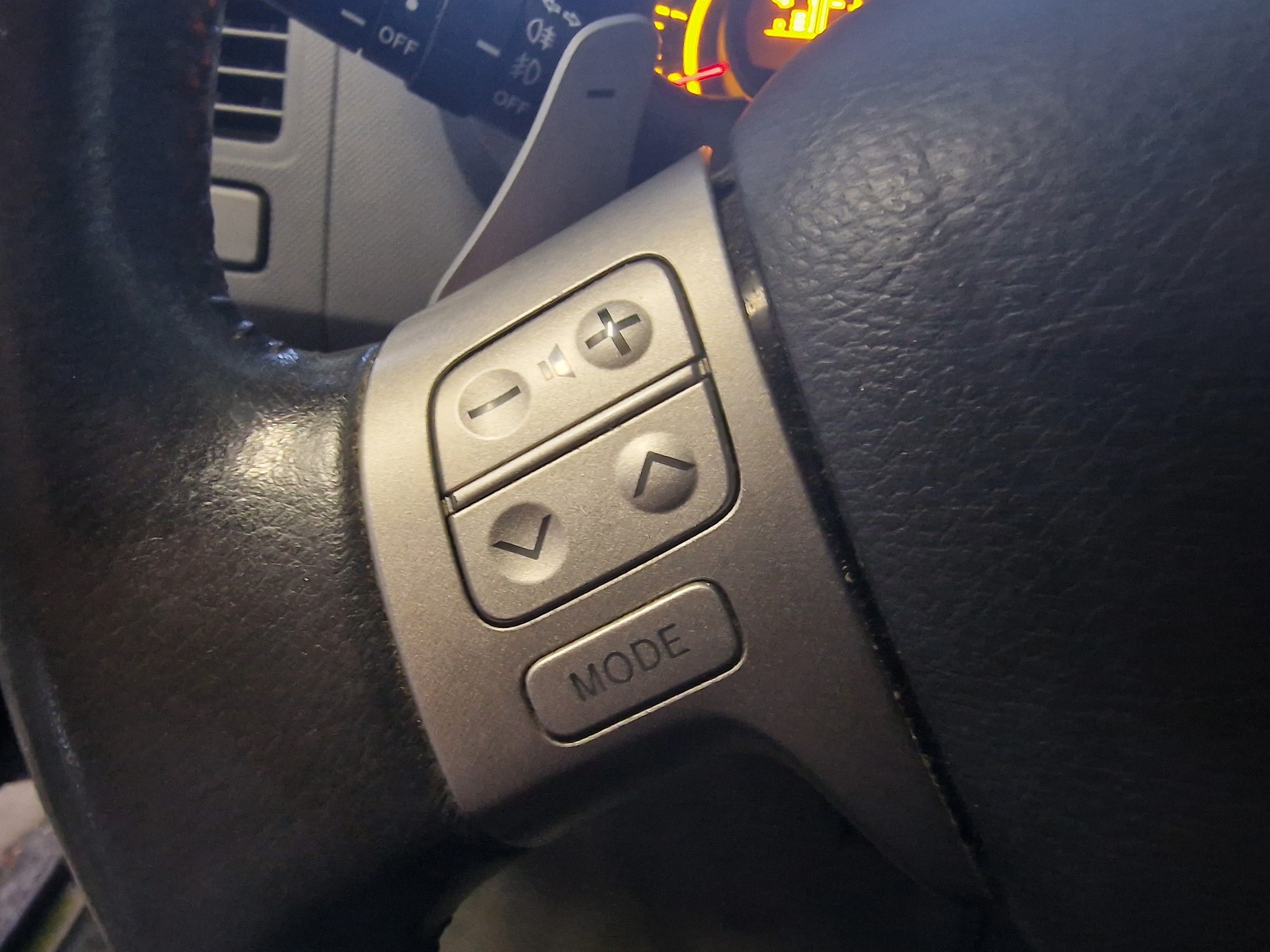 TOYOTA Auris 1.6 Linea Luna MultiMode 12Mt Gara MFK Neu-image-14