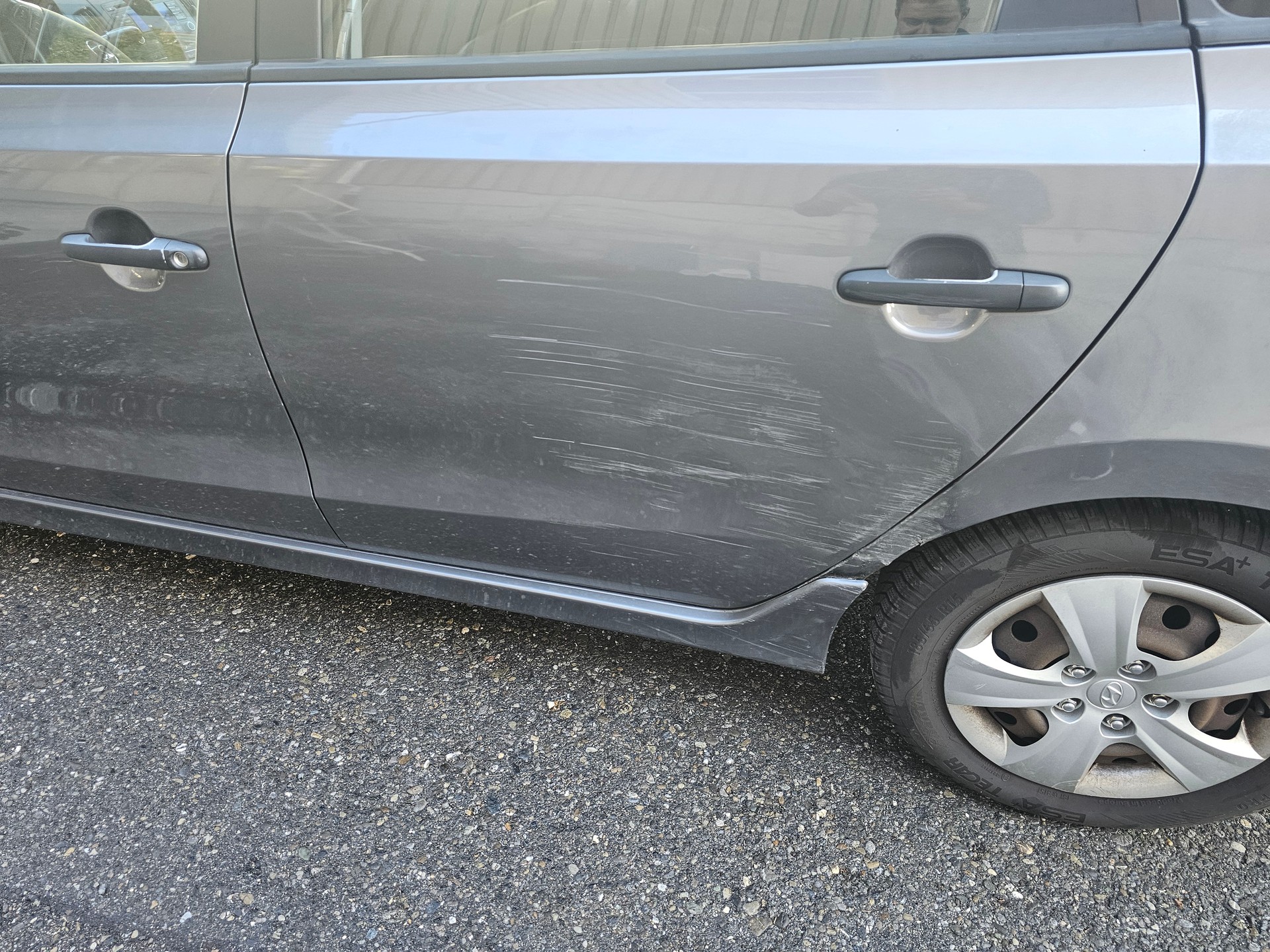 HYUNDAI i30 Wagon 1.4 Comfort-image-5