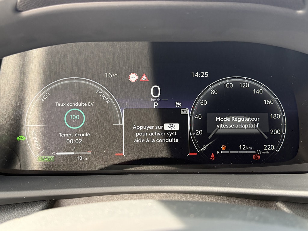 TOYOTA C-HR 1.8 HEV Trend Garantie 15ans / 250'000kms-image-13