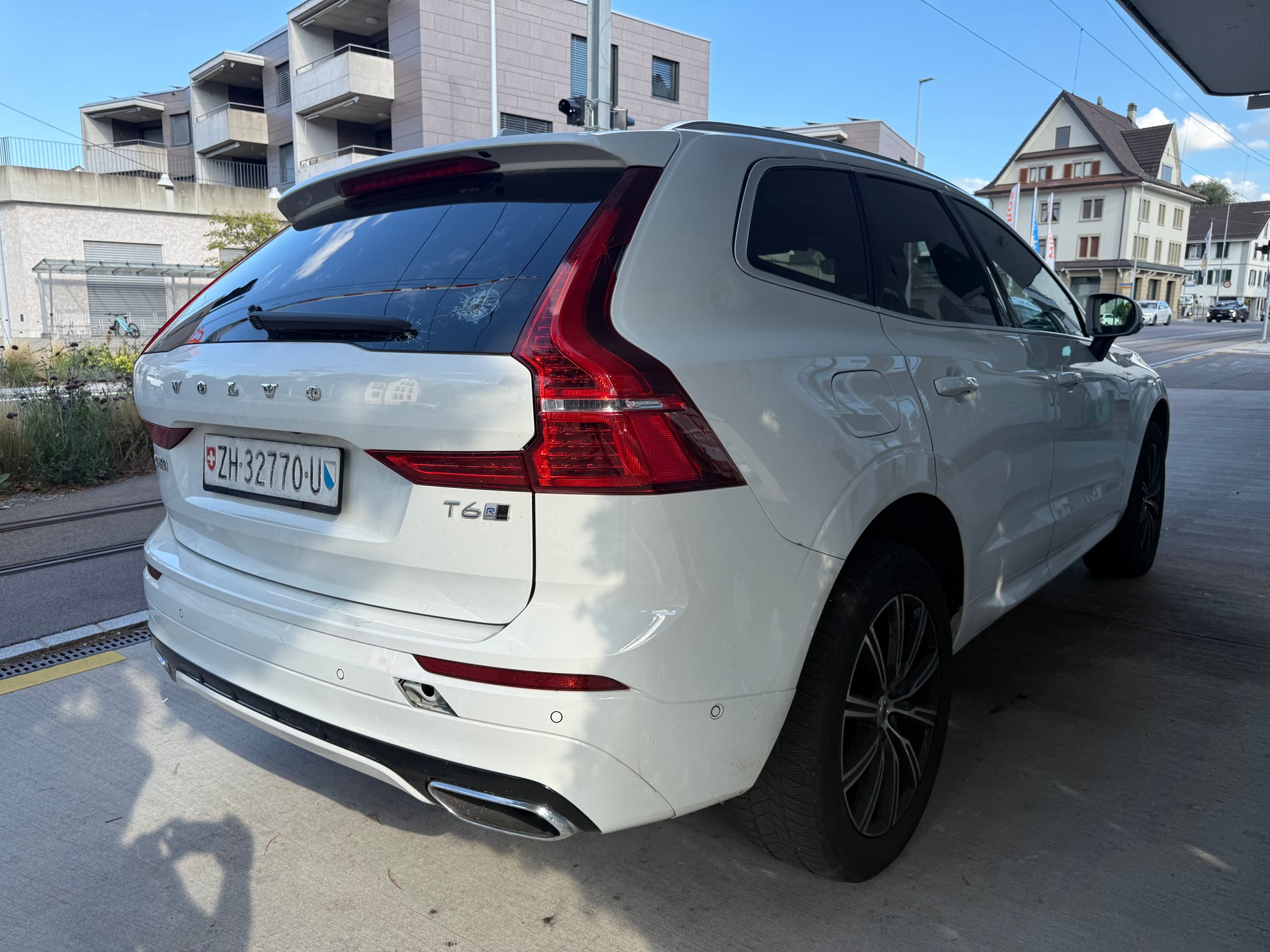 VOLVO XC60 T6 AWD R-Design Geartronic-image-8