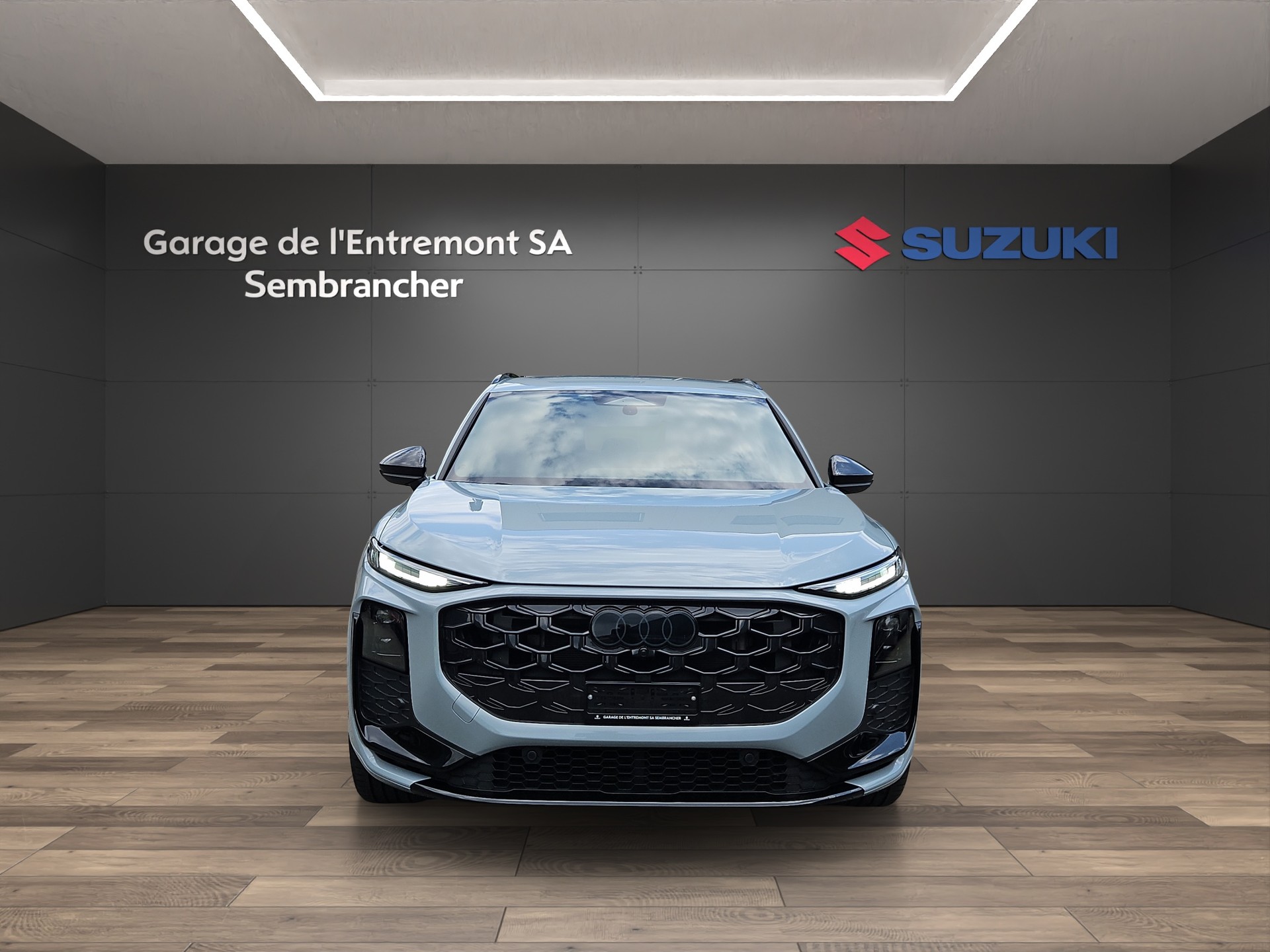 AUDI Q3 SUV TFSI quattro 195 kW S tronic-image-1