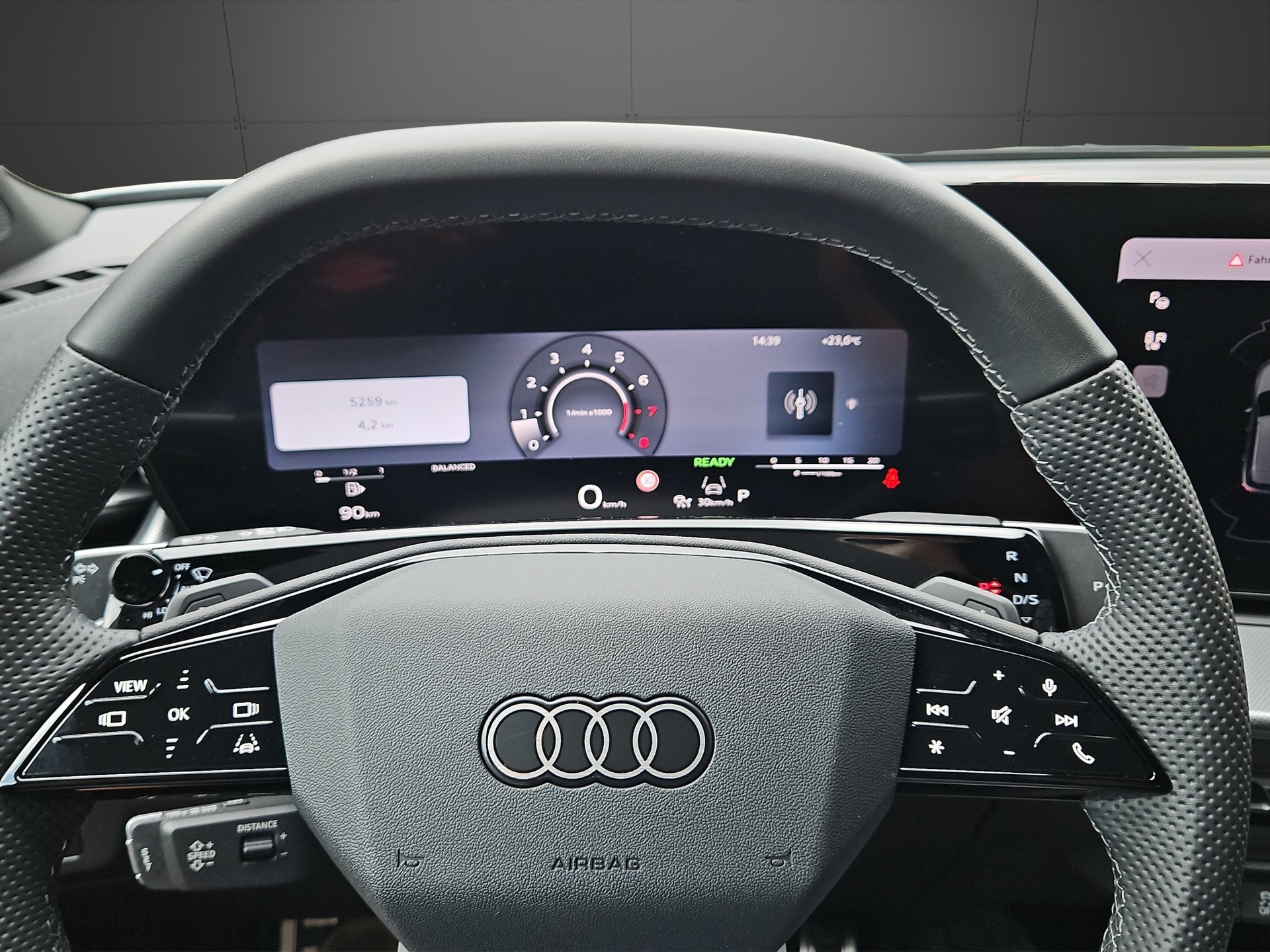 AUDI Q3 SUV TFSI quattro 195 kW S tronic-image-18
