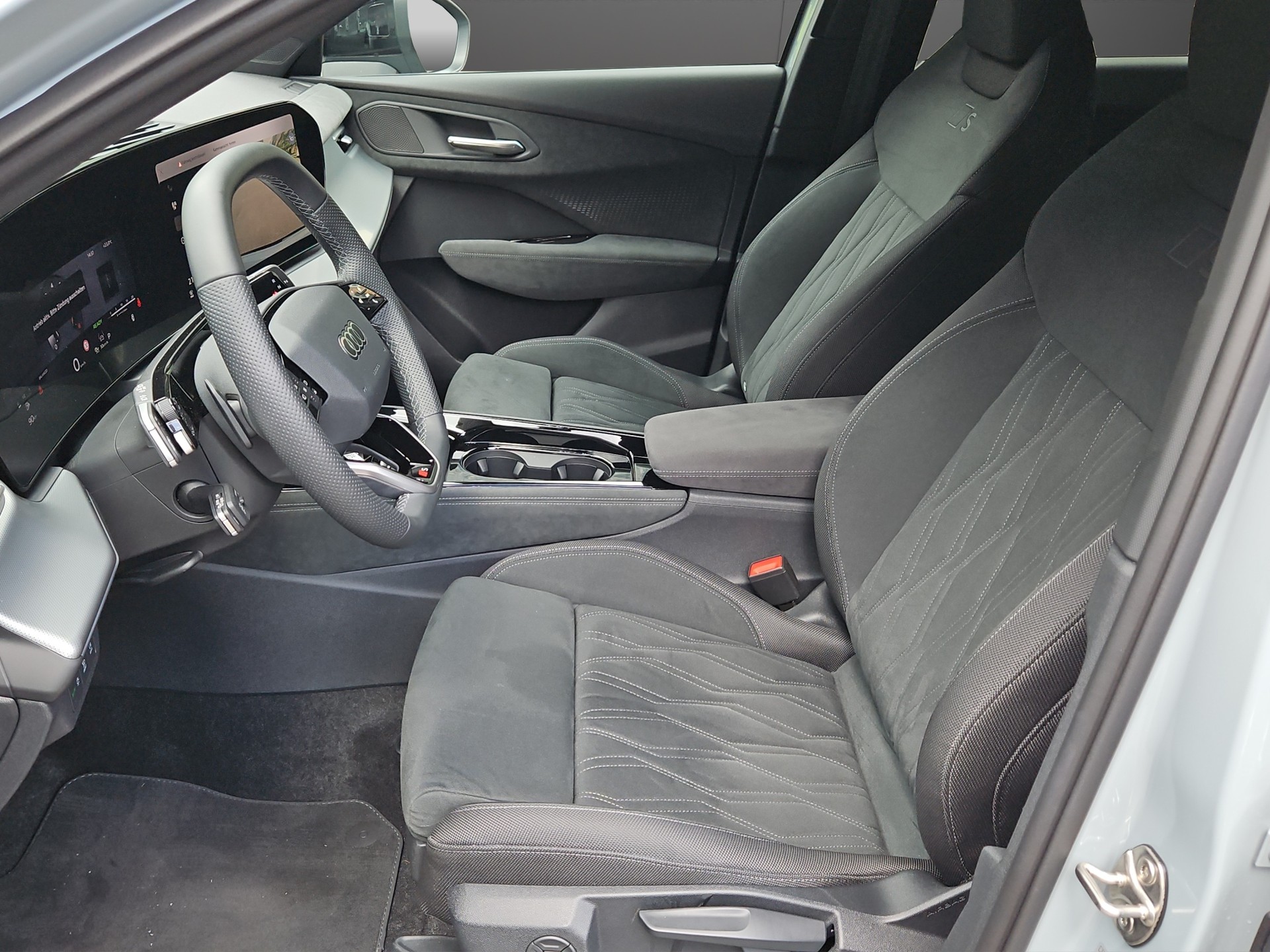 AUDI Q3 SUV TFSI quattro 195 kW S tronic-image-12