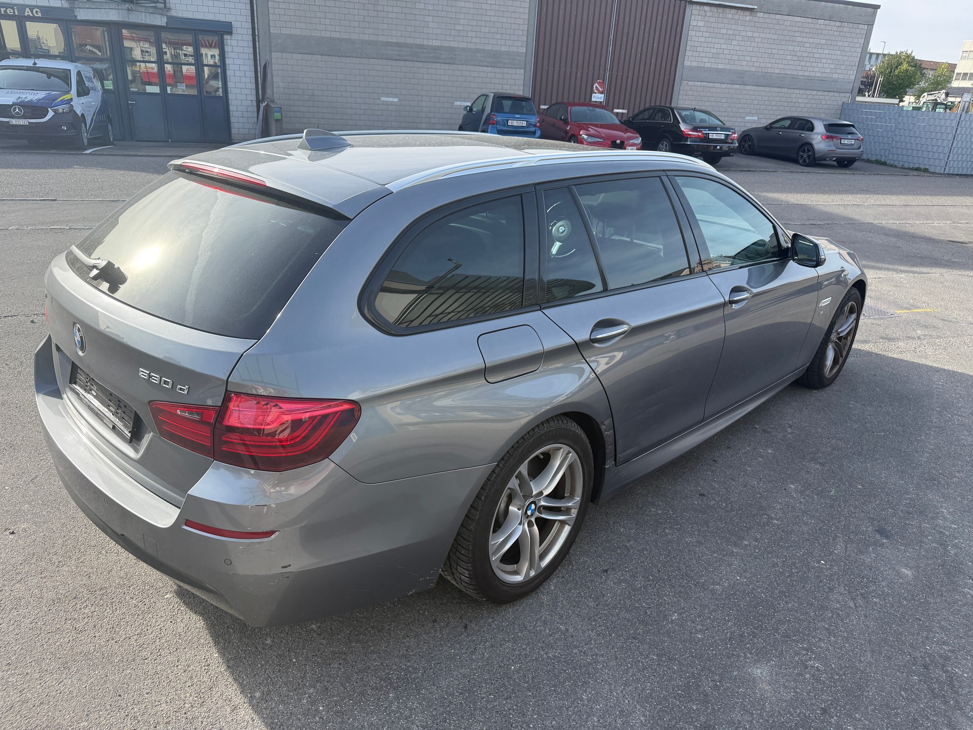 BMW 530d Touring xDrive Steptronic-image-4