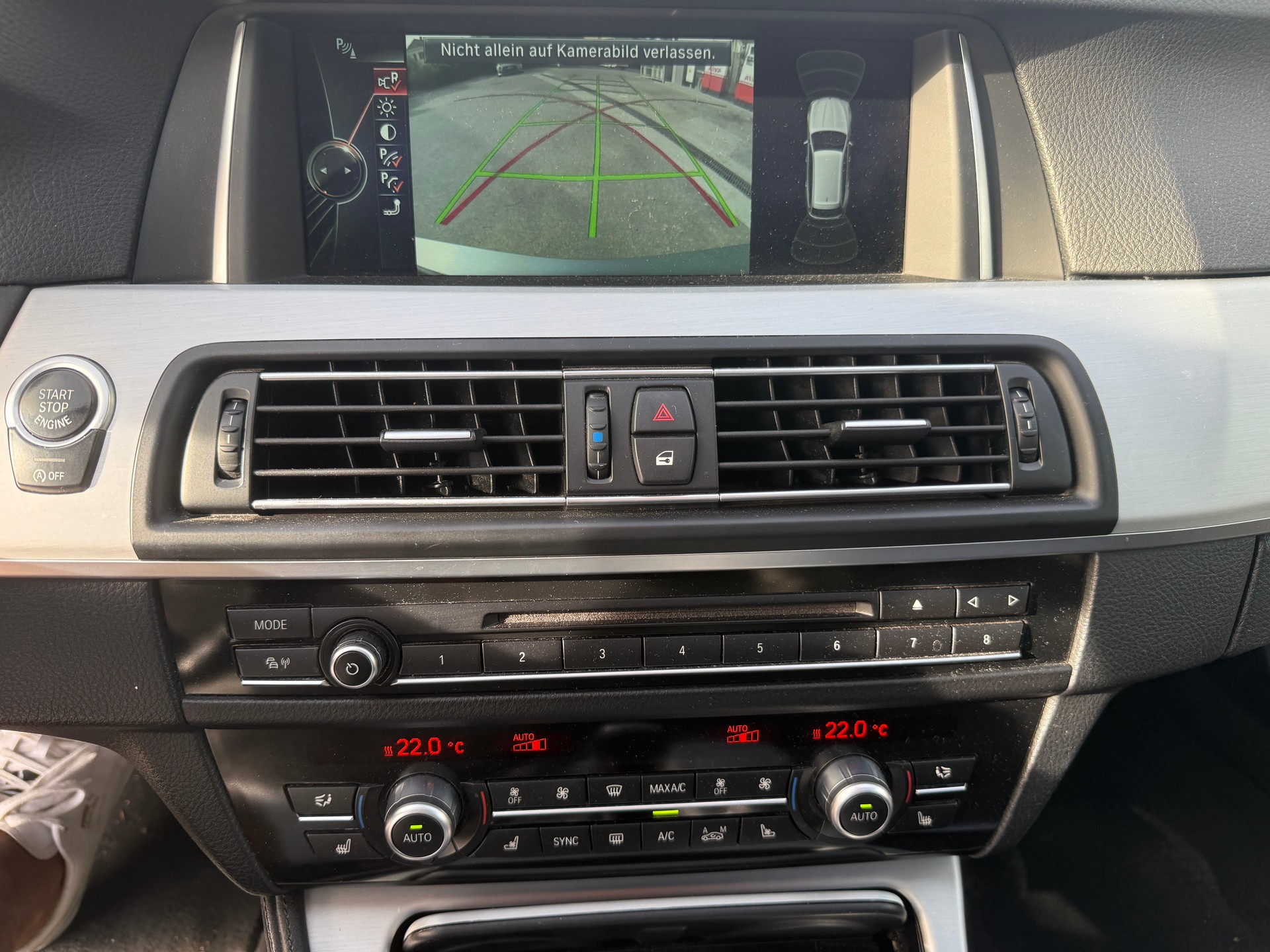 BMW 530d Touring xDrive Steptronic-image-12