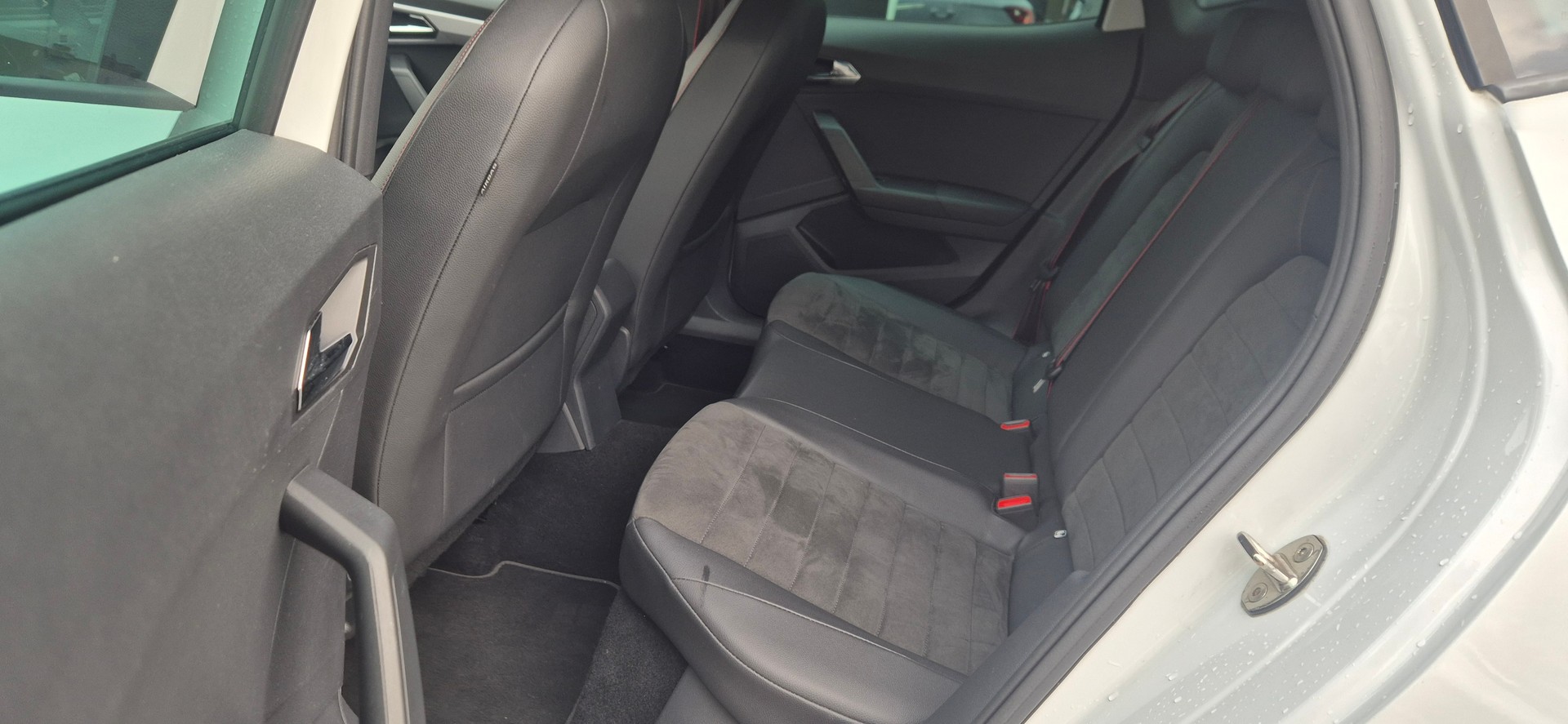 SEAT Ibiza 1.0 EcoTSI DSG Swiss FR Evolution-image-10