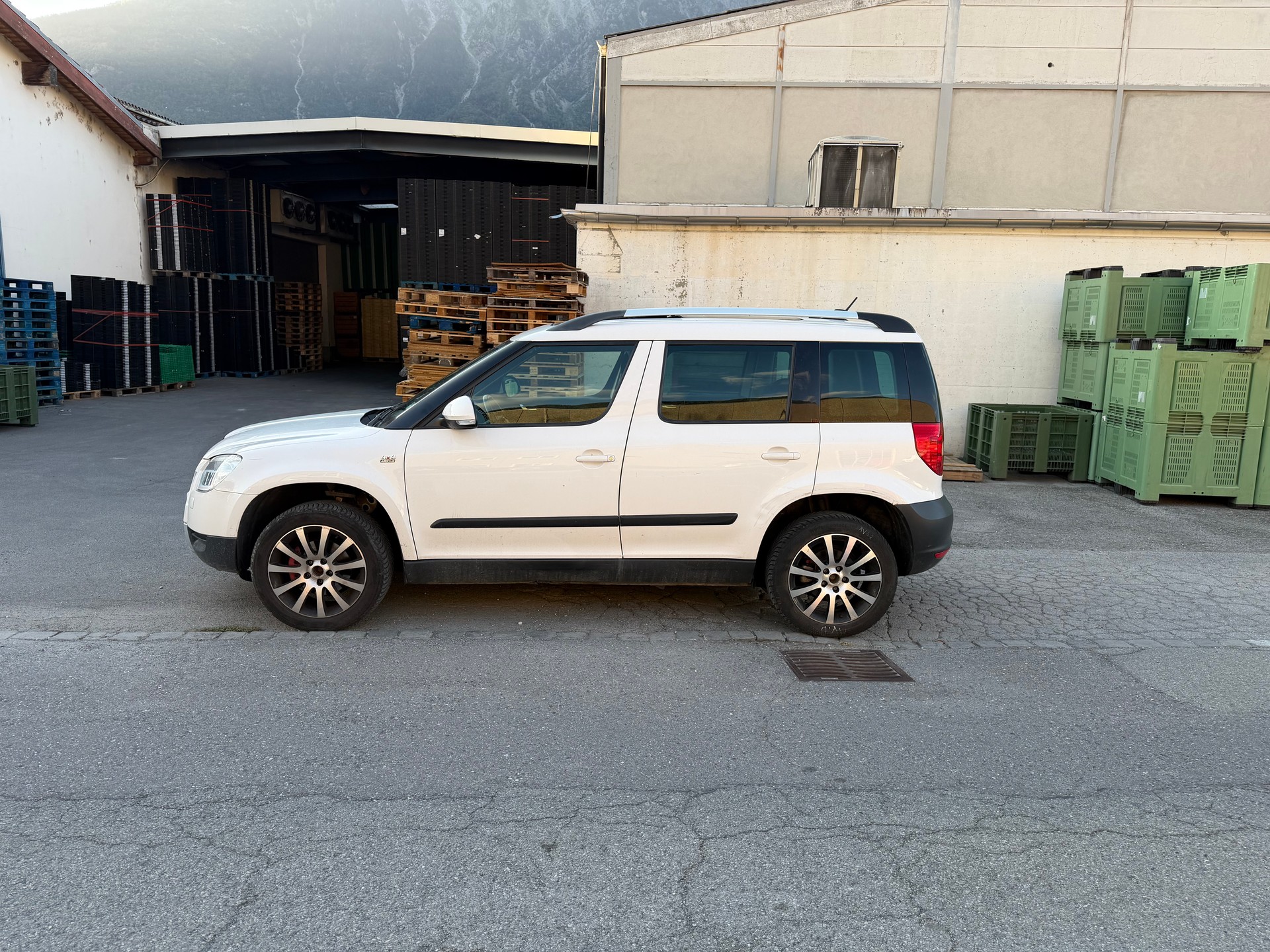 SKODA Yeti 1.8 TSI AllDrive 4x4-image-1