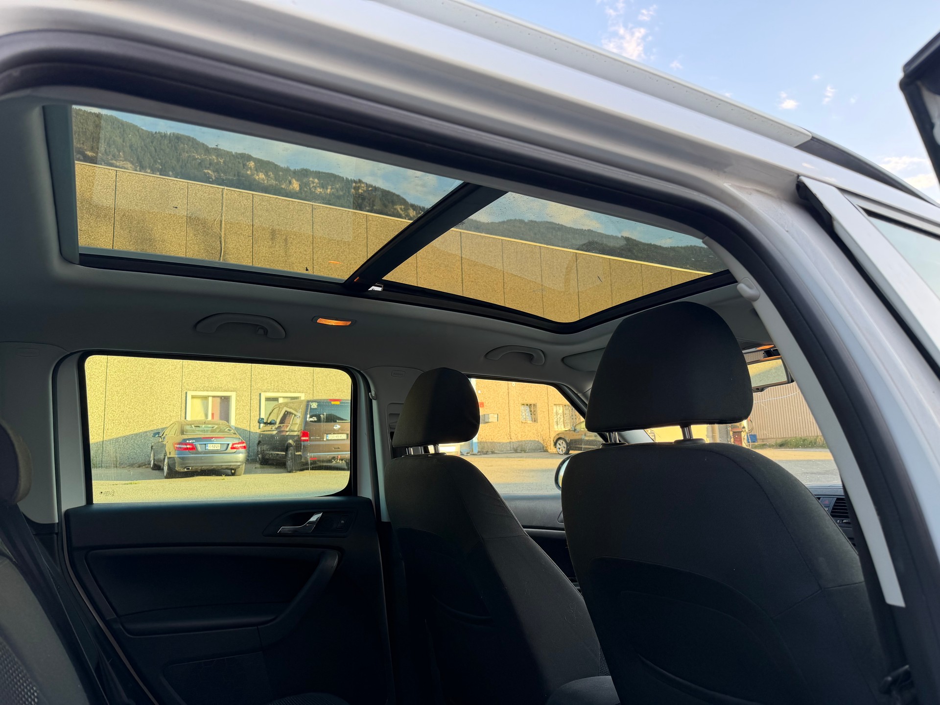 SKODA Yeti 1.8 TSI AllDrive 4x4-image-2