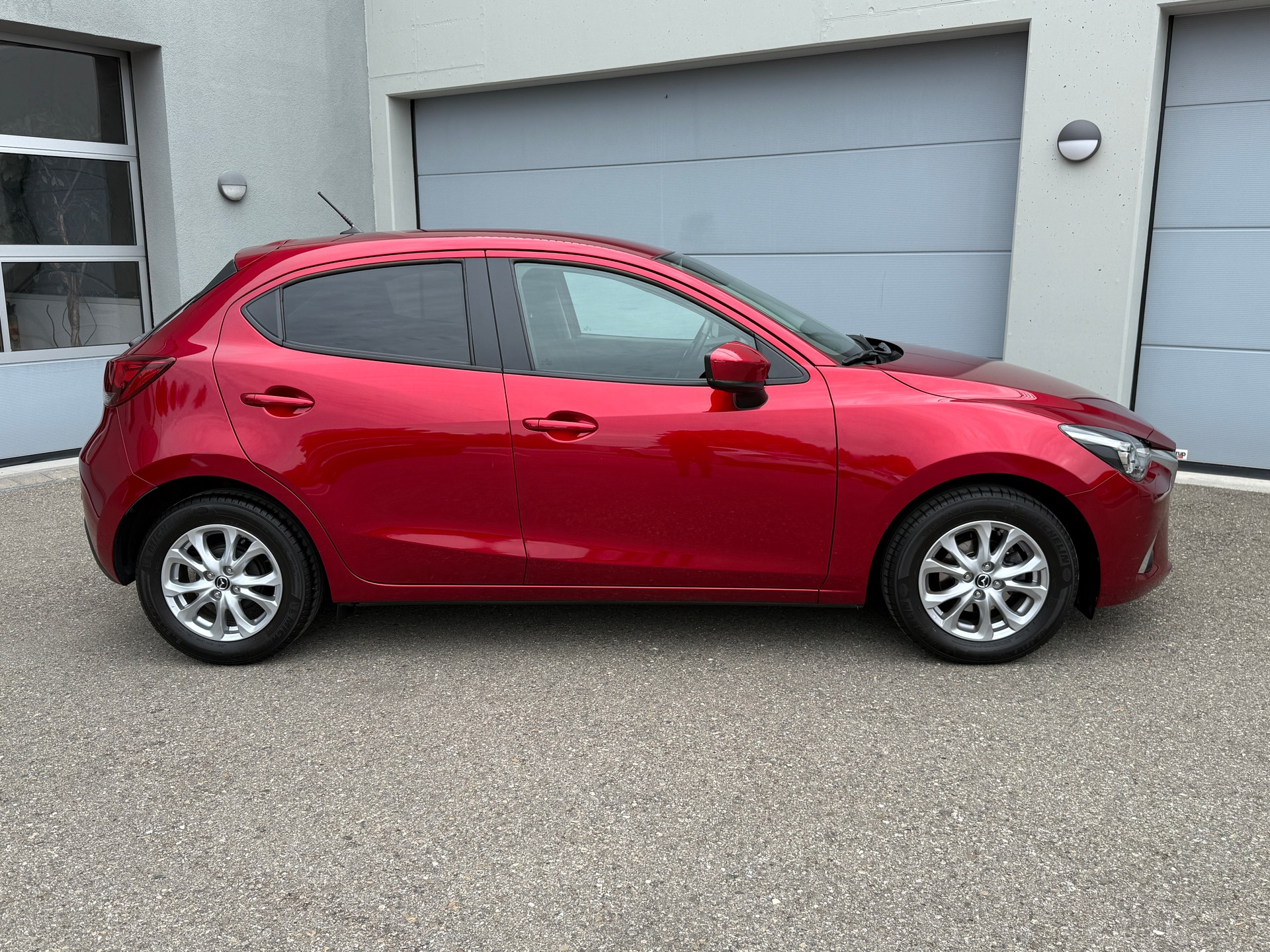MAZDA 2 SKYACTIV-G 90 Ambition Plus-image-5