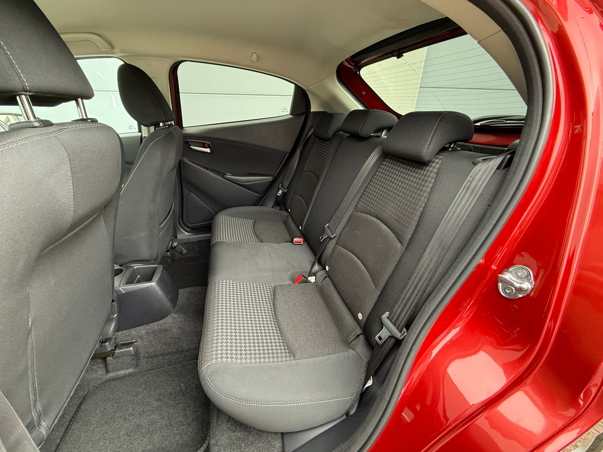 MAZDA 2 SKYACTIV-G 90 Ambition Plus-image-14