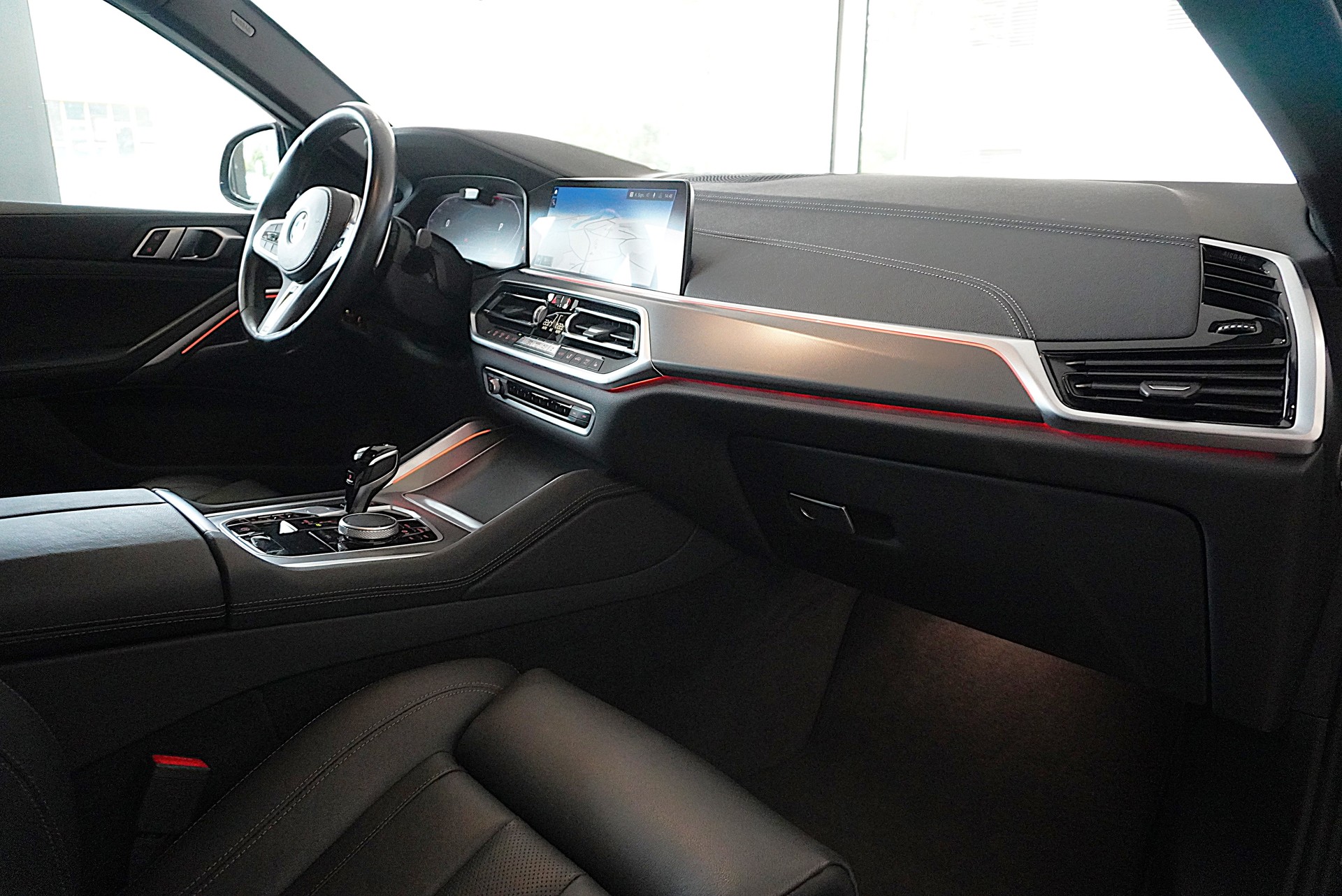 BMW X6 xDrive 48V 40d Steptronic M Sport-image-9