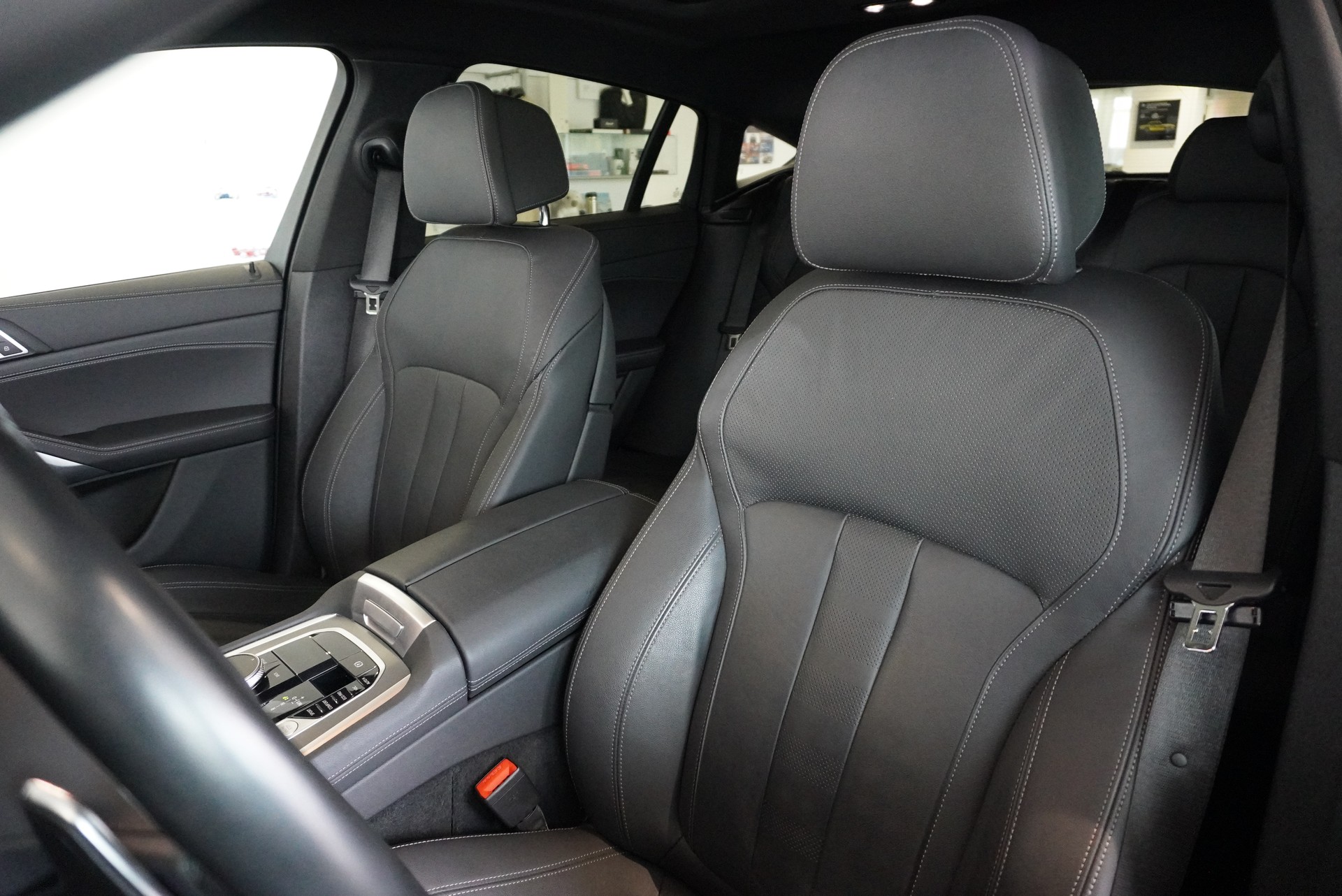 BMW X6 xDrive 48V 40d Steptronic M Sport-image-13