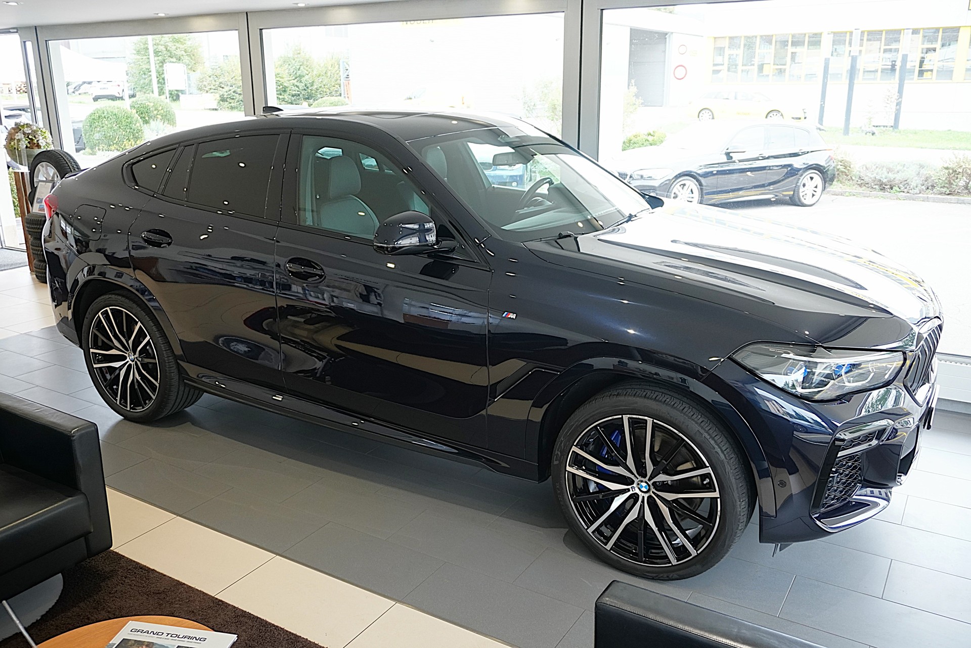 BMW X6 xDrive 48V 40d Steptronic M Sport-image-2