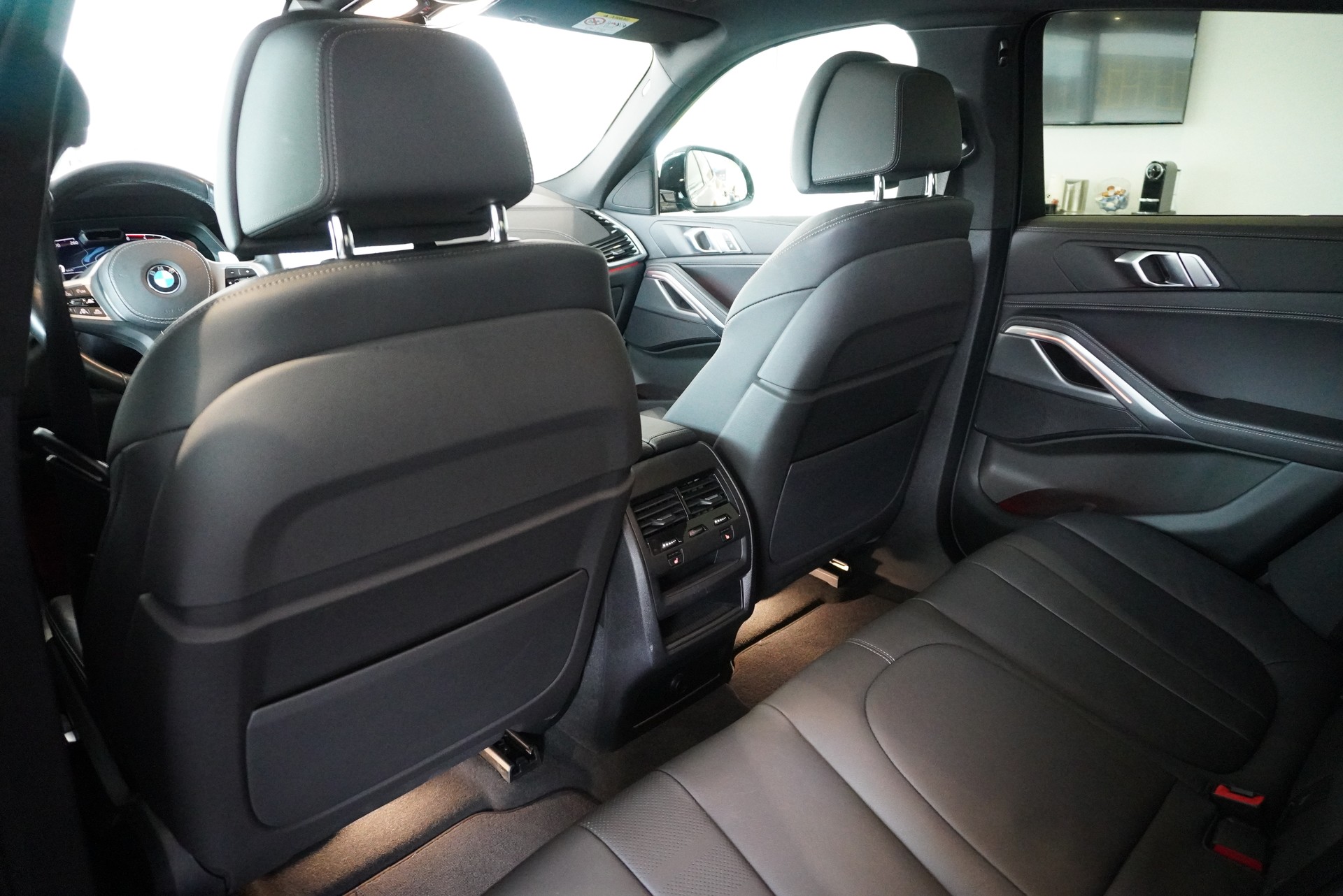 BMW X6 xDrive 48V 40d Steptronic M Sport-image-19