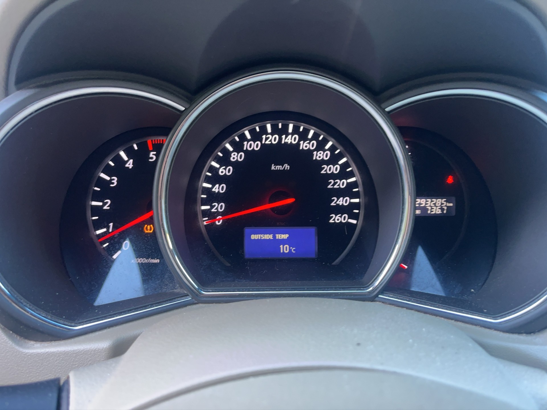 NISSAN Murano 2.5 dCi Executive Swiss Edition Automatic-image-9
