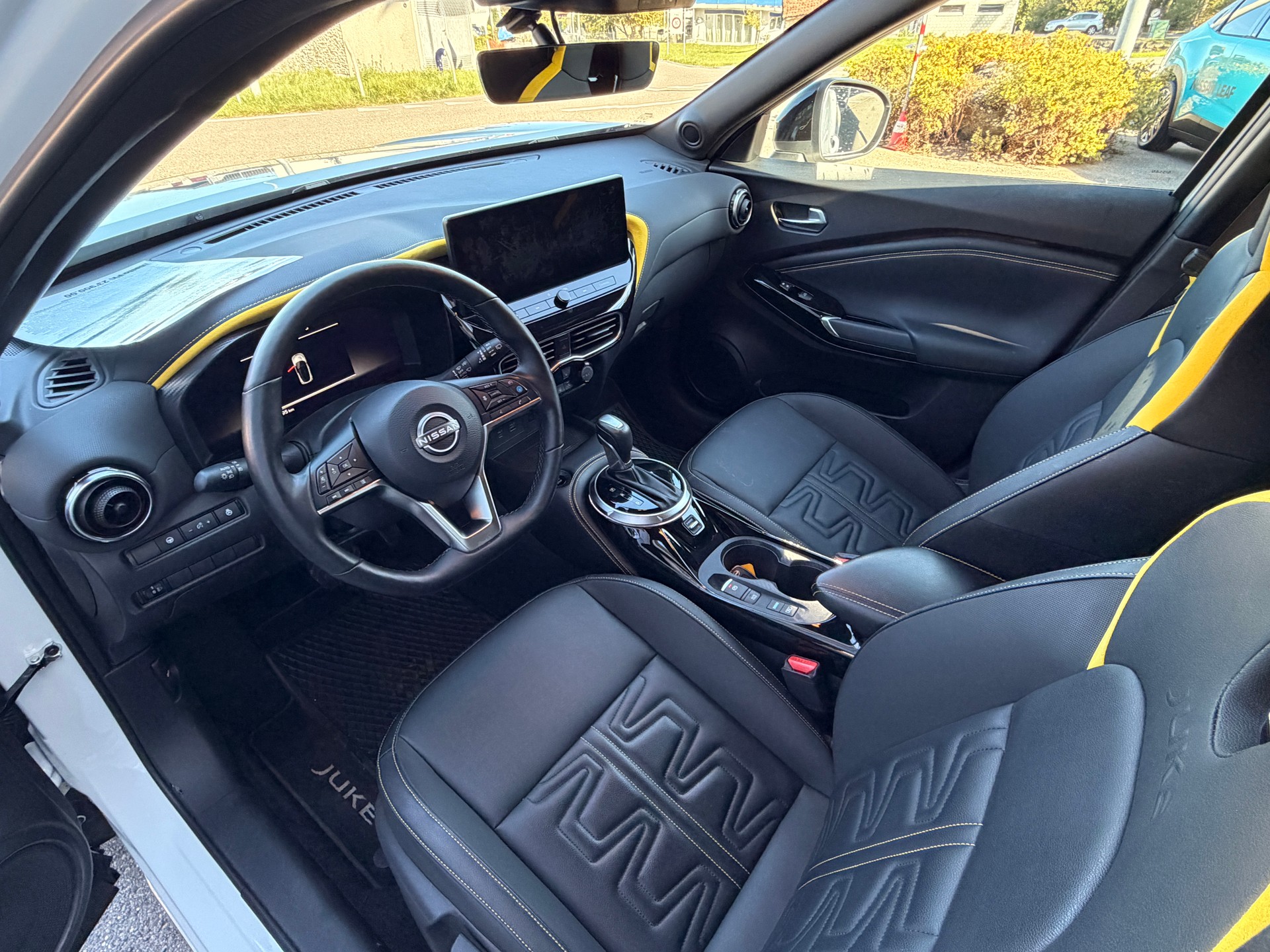 NISSAN Juke 1.6 FHEV N-Sport-image-4