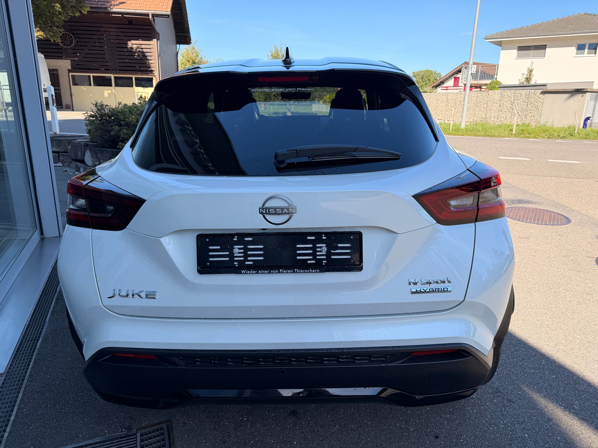 NISSAN Juke 1.6 FHEV N-Sport-image-3