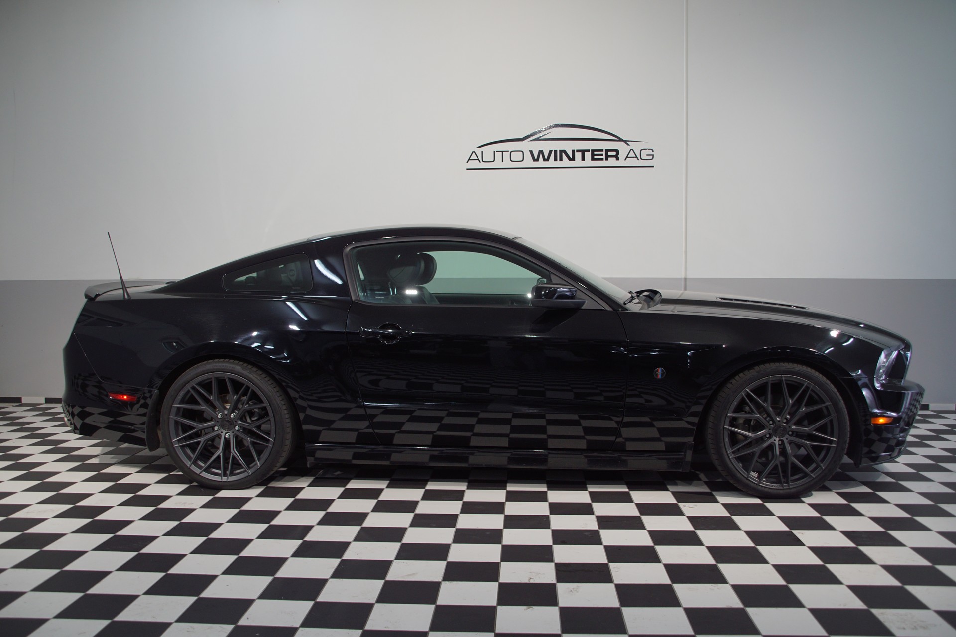 FORD Mustang GT 5.0 V8-image-4