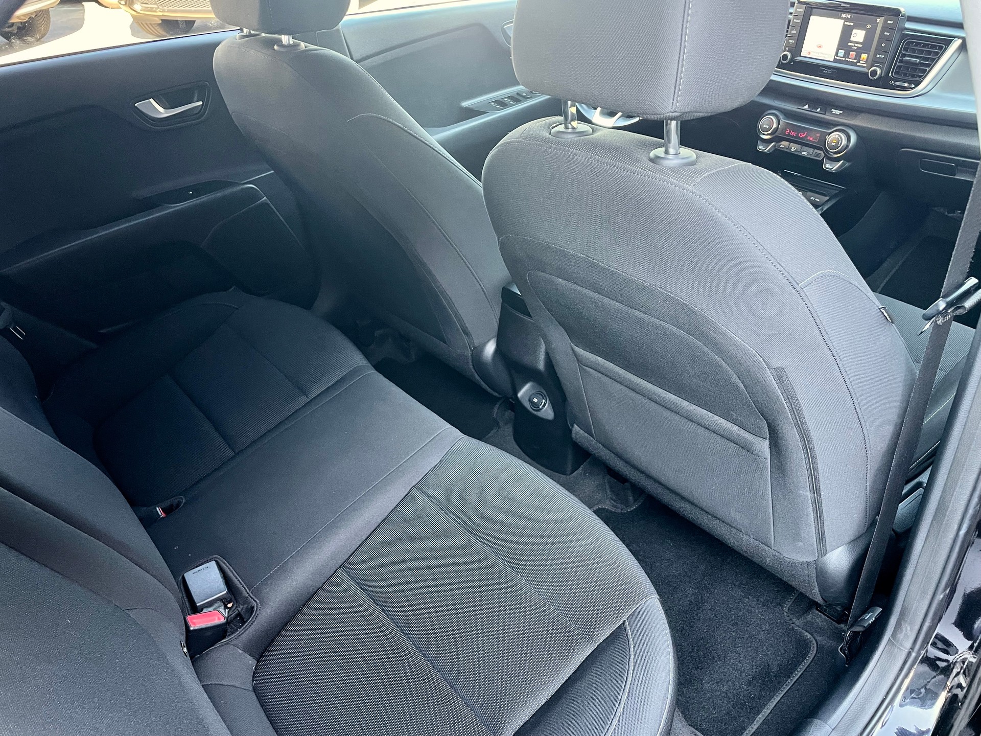 KIA Rio 1.4 CRDi Style-image-10