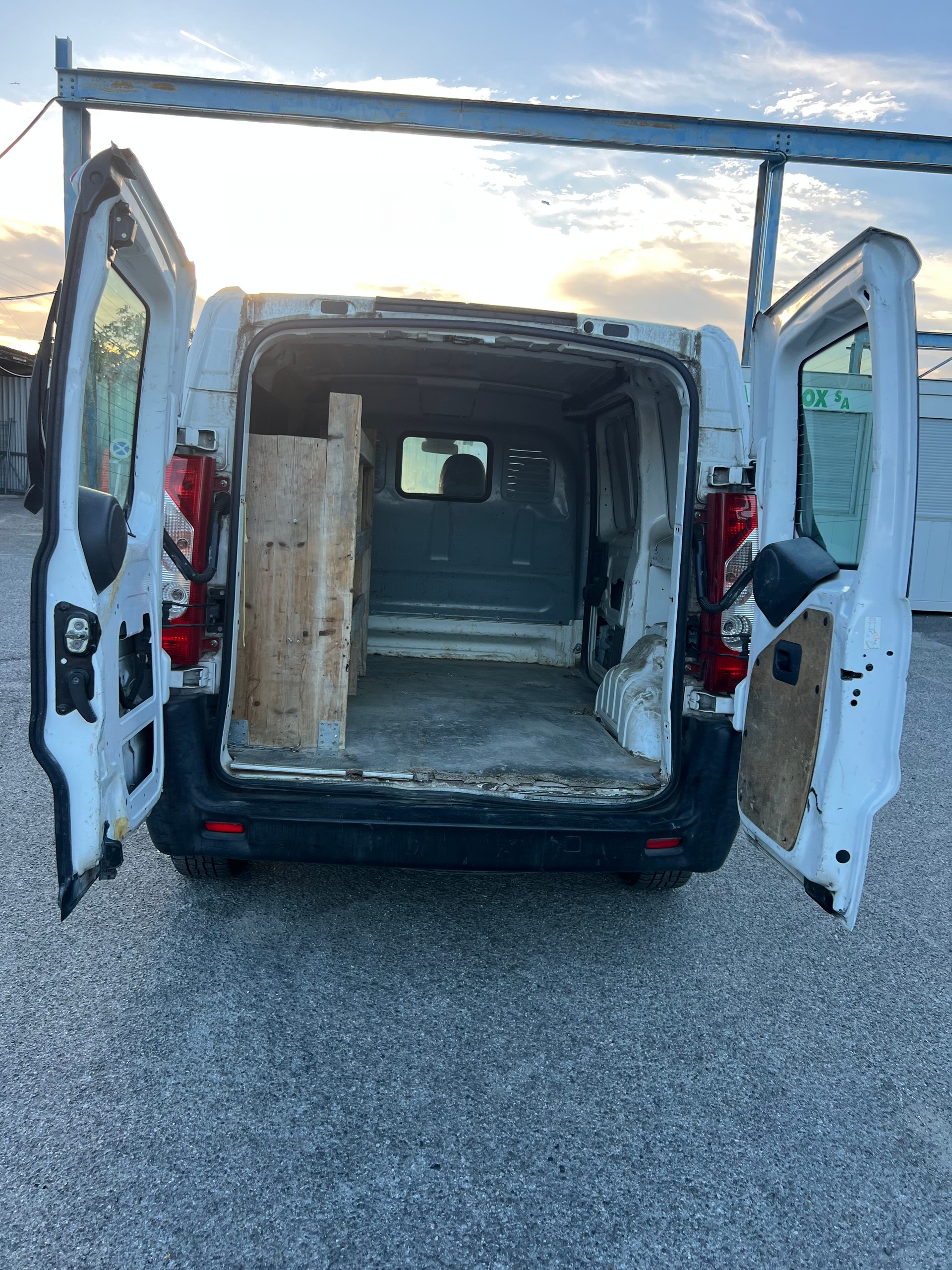 CITROEN Jumpy 1.6 HDi 10 L1H1-image-14