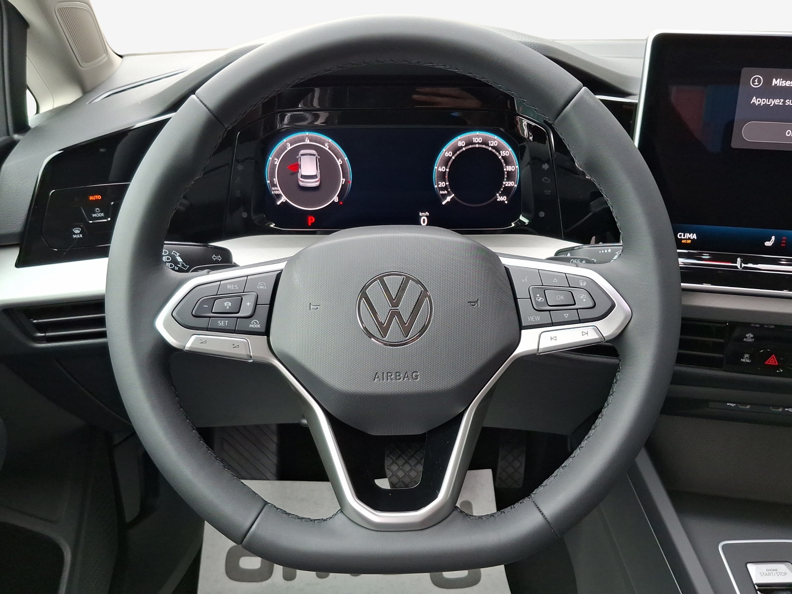 VW Golf 1.5 e TSI mHEV Value DSG-image-9