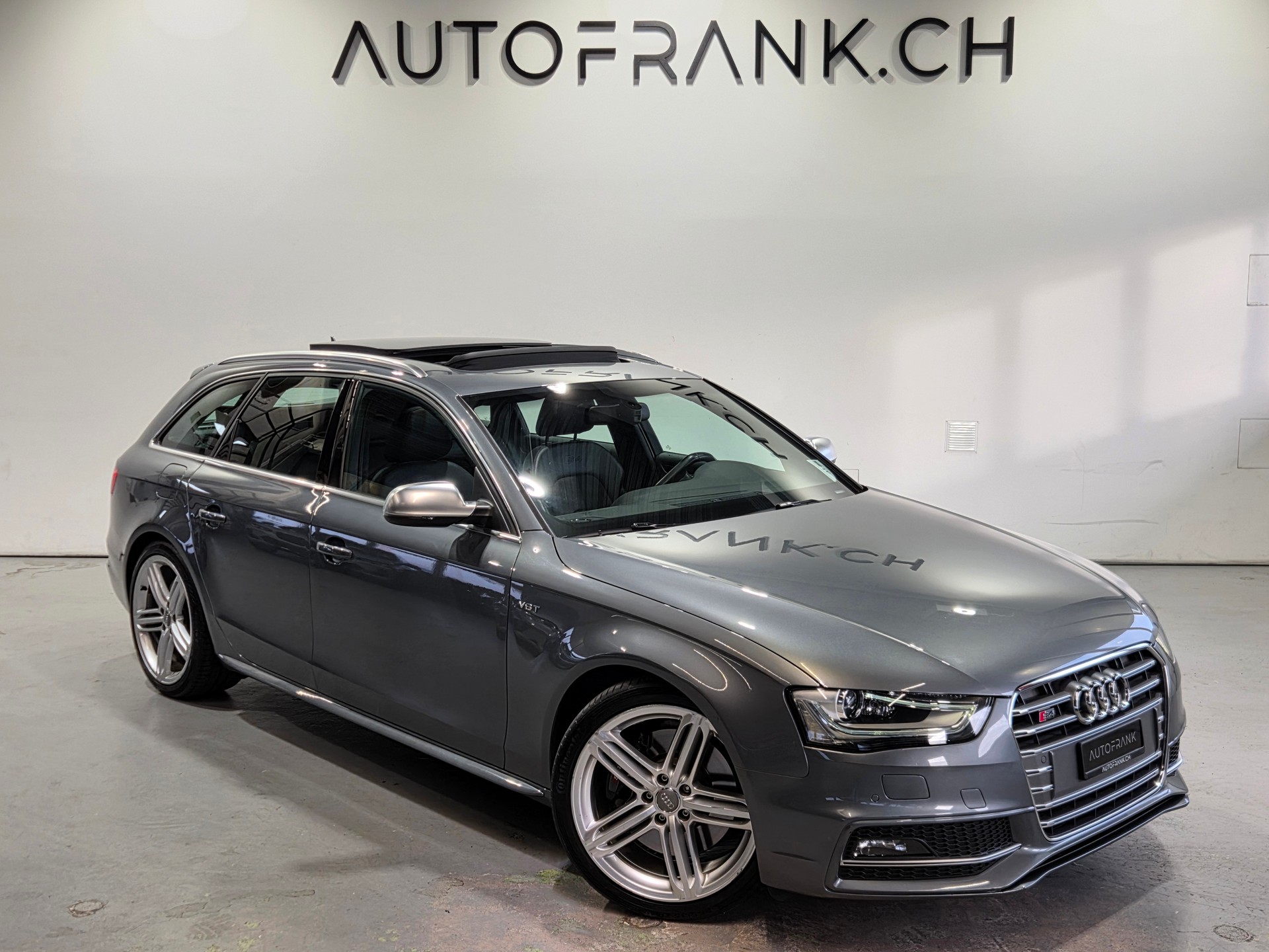 AUDI S4 Avant 3.0 V6 TFSI quattro S-Tronic-image-1