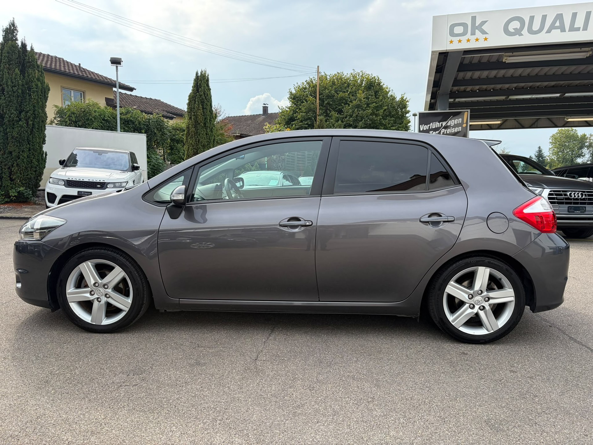 TOYOTA Auris 1.8 S-image-3