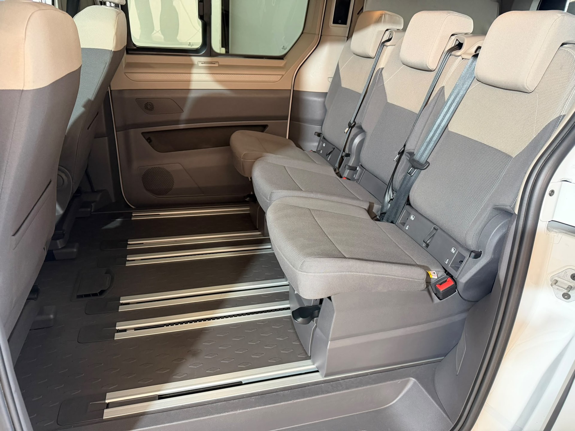 VW California 2.0 TSI Beach Liberty-image-10