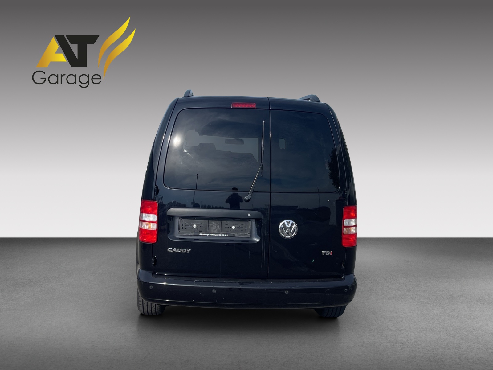 VW Caddy Maxi 1.6 TDI CR Blue Motion Family-image-4