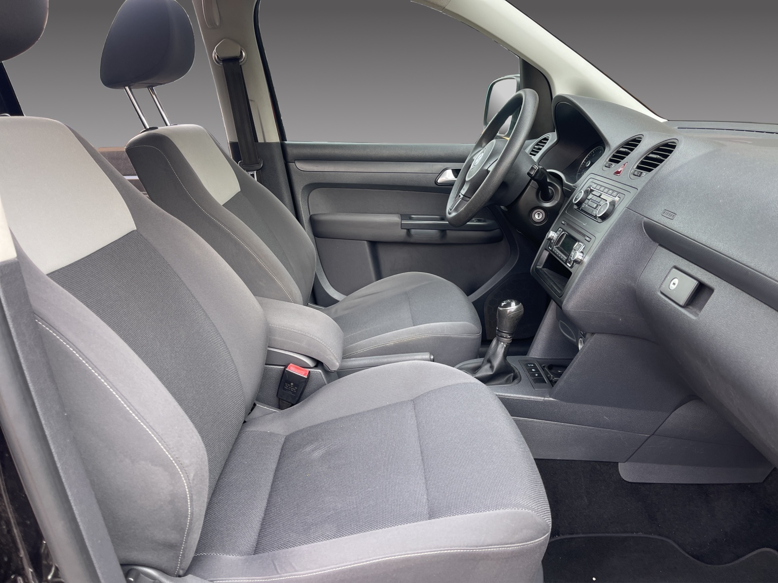 VW Caddy Maxi 1.6 TDI CR Blue Motion Family-image-15