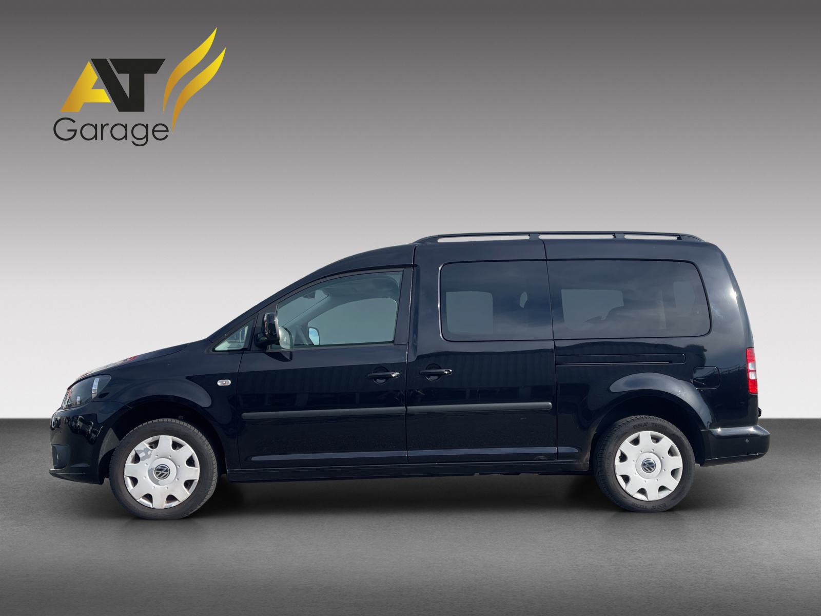 VW Caddy Maxi 1.6 TDI CR Blue Motion Family-image-2