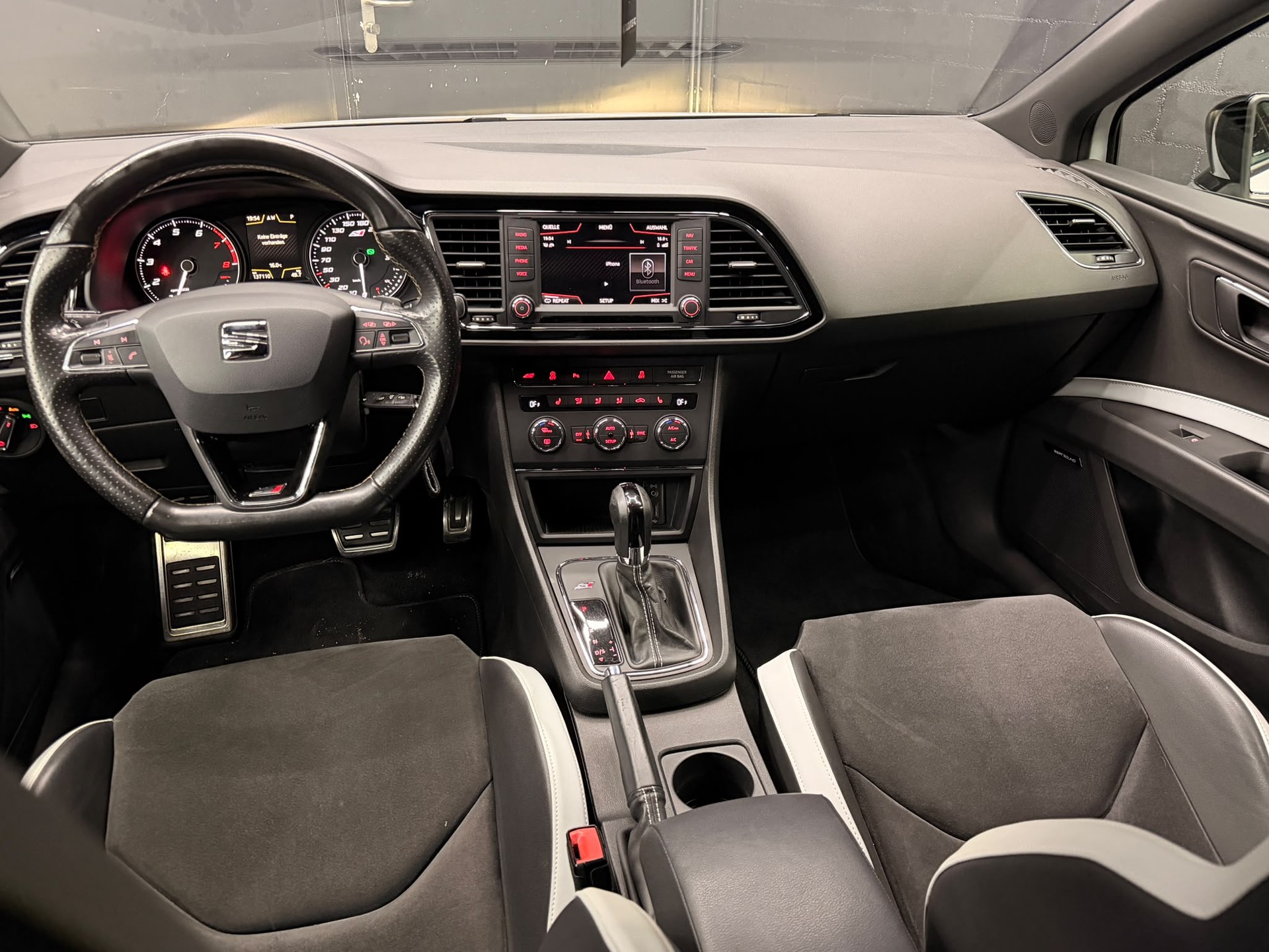 SEAT Leon 2.0 TSI Cupra 280 DSG-image-11