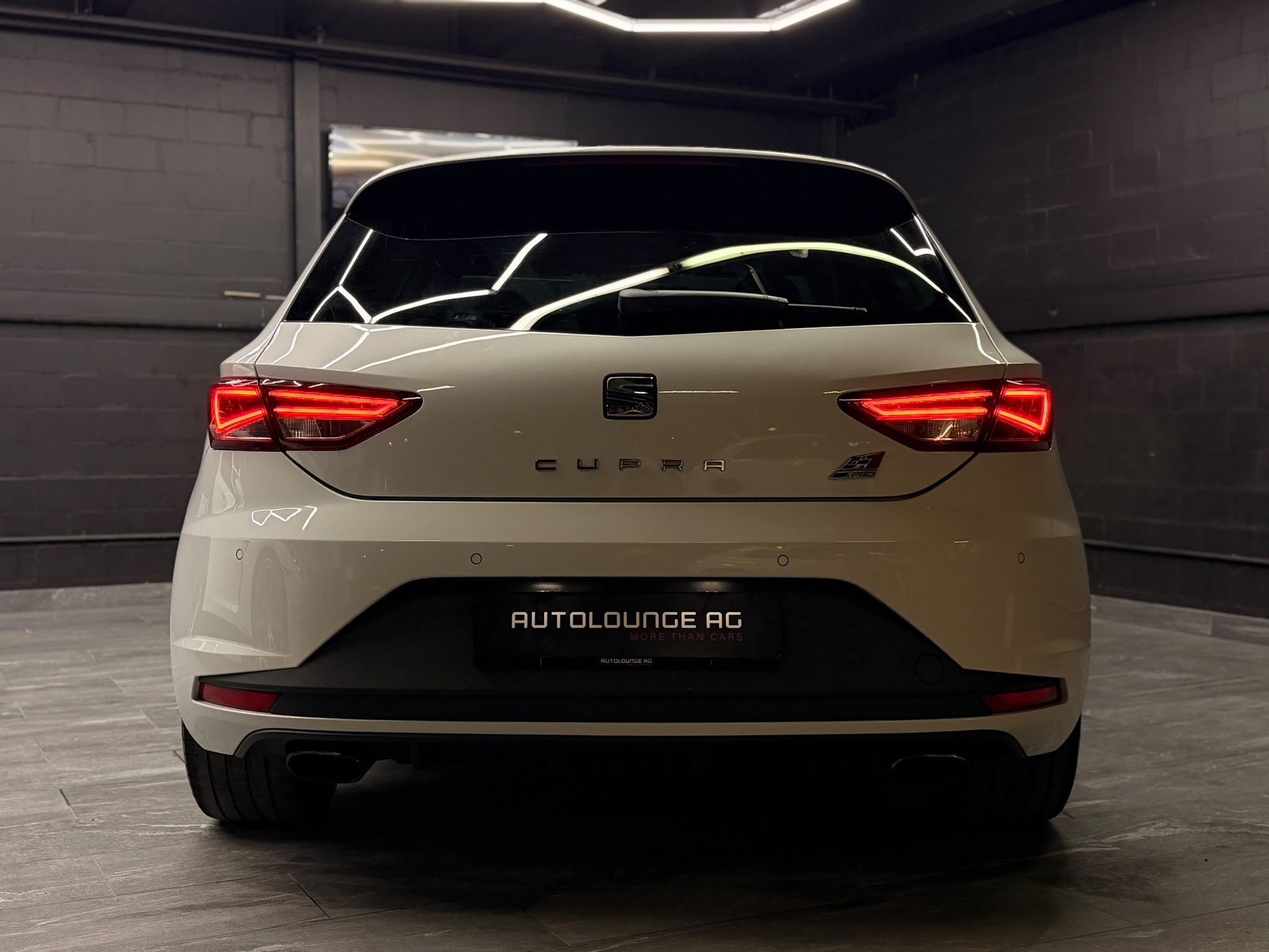 SEAT Leon 2.0 TSI Cupra 280 DSG-image-6