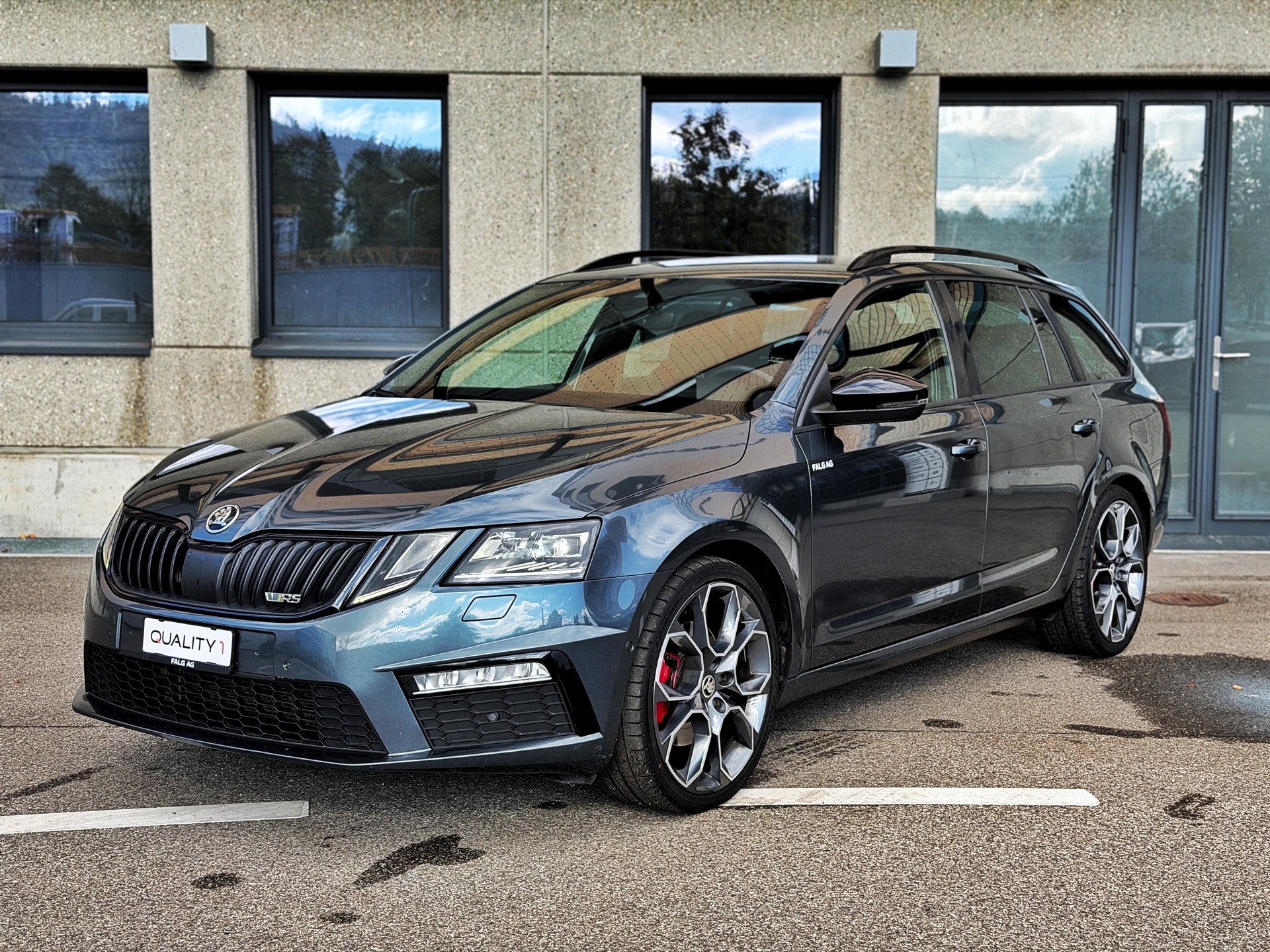 SKODA Octavia Combi 2.0 TDI RS 4x4 DSG-image-0