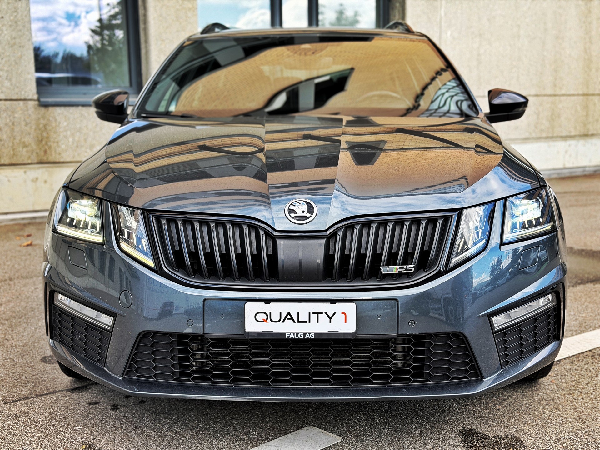 SKODA Octavia Combi 2.0 TDI RS 4x4 DSG-image-8