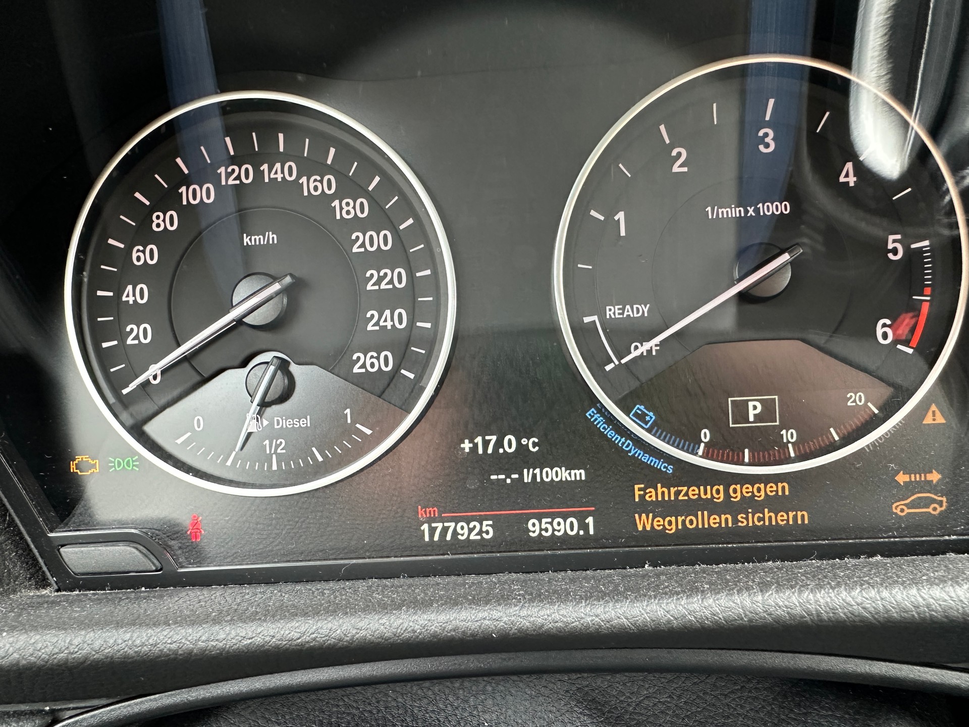 BMW 220d xDrive-image-4