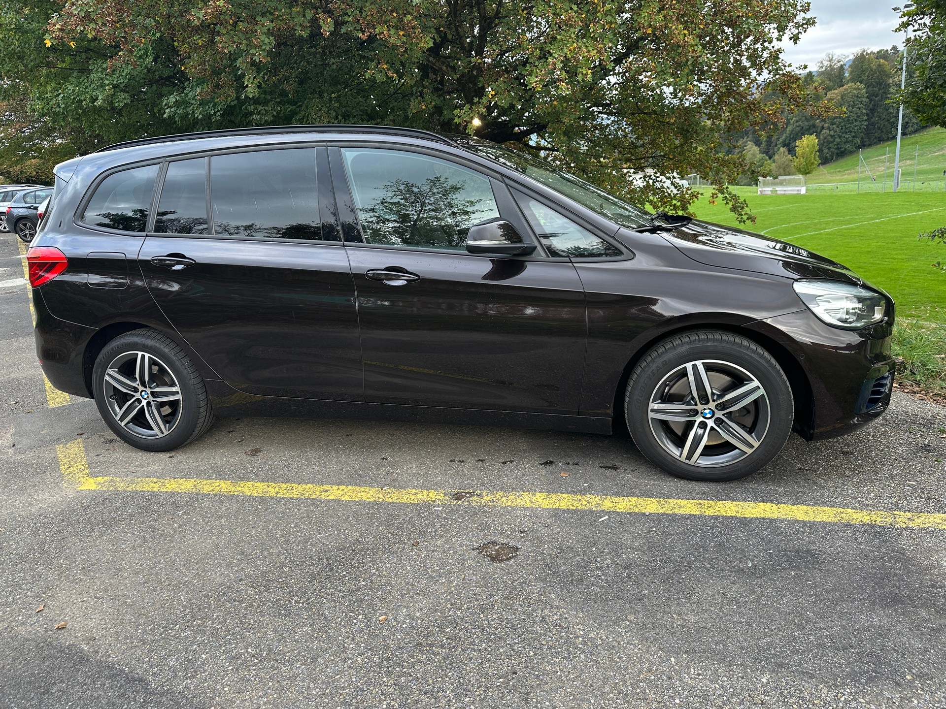 BMW 220d xDrive-image-1