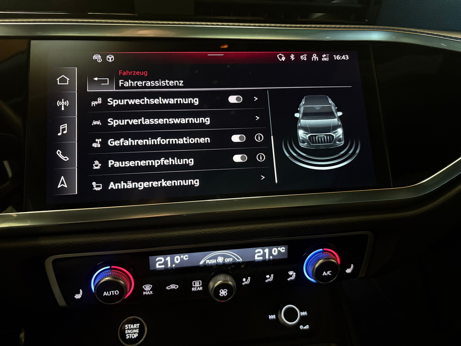 AUDI Q3 45 TFSI e S line S-tronic *inkl. Garantie + Anhängerkupplung*-image-12