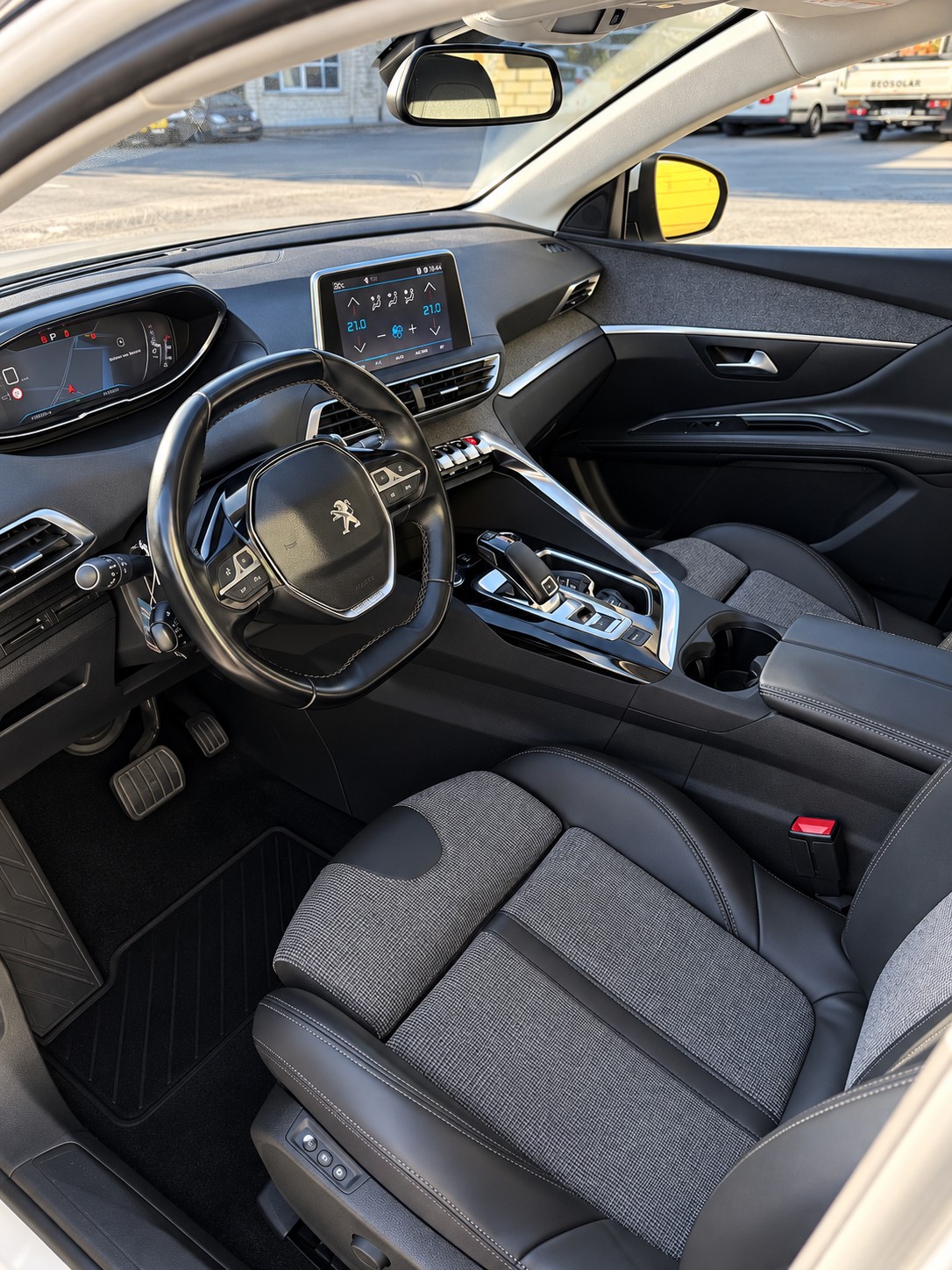 PEUGEOT 3008 1.6 THP GT Line EAT-image-8
