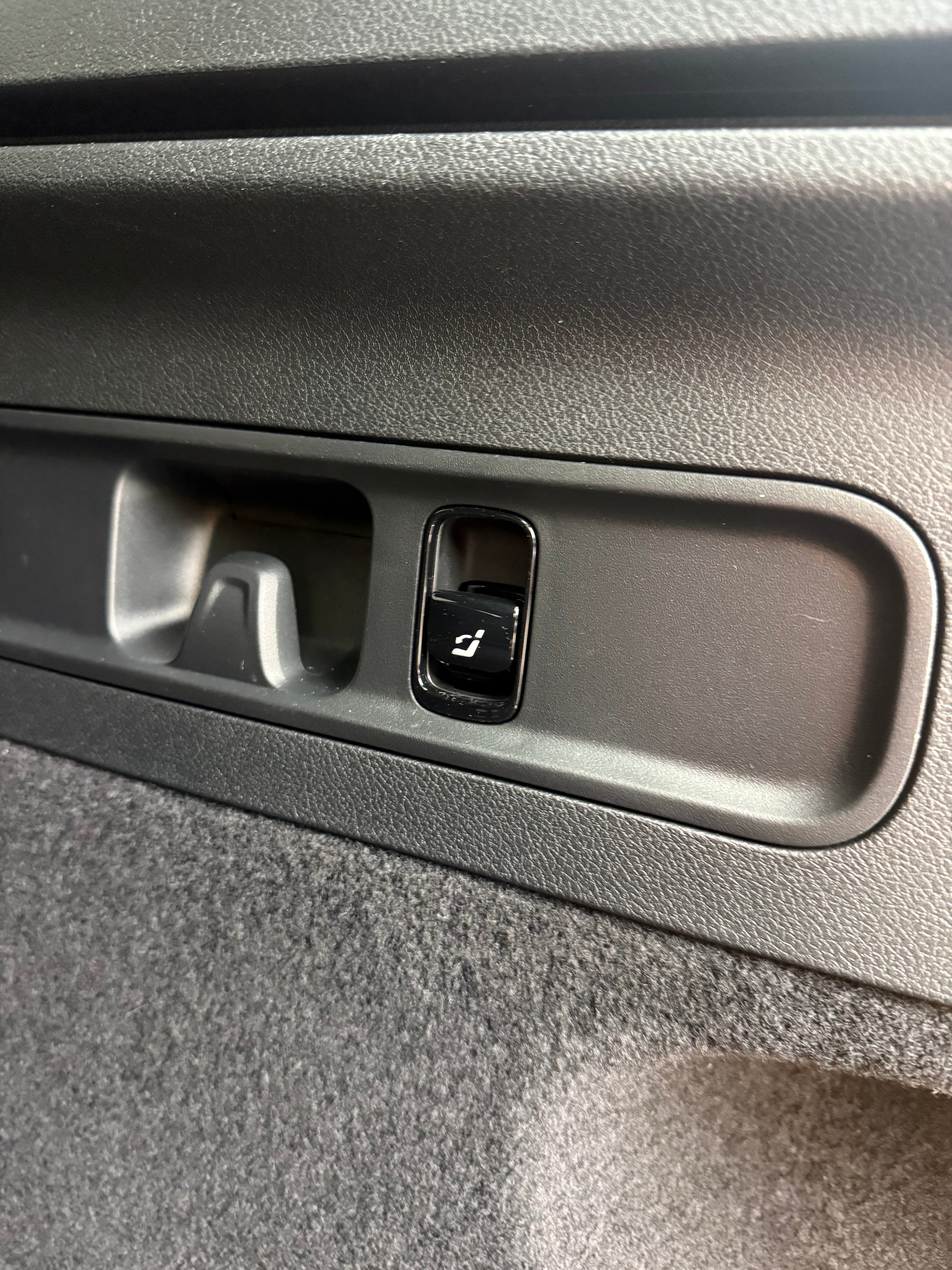 MERCEDES-BENZ GLC 400 4MATIC 94 kWh EQ-image-29