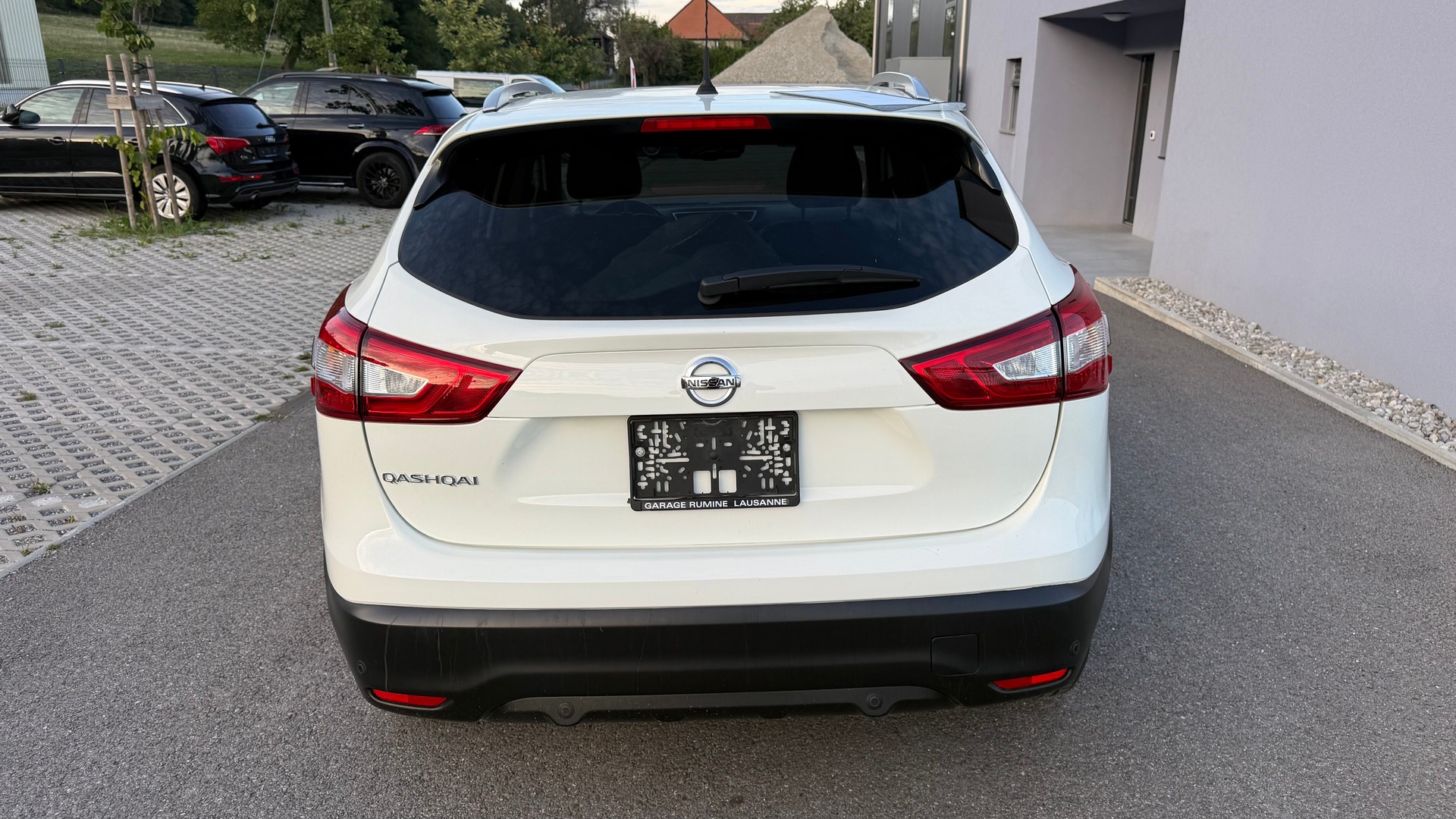 NISSAN Qashqai 1.2 DIG-T N-Connecta Xtronic CVT-image-4